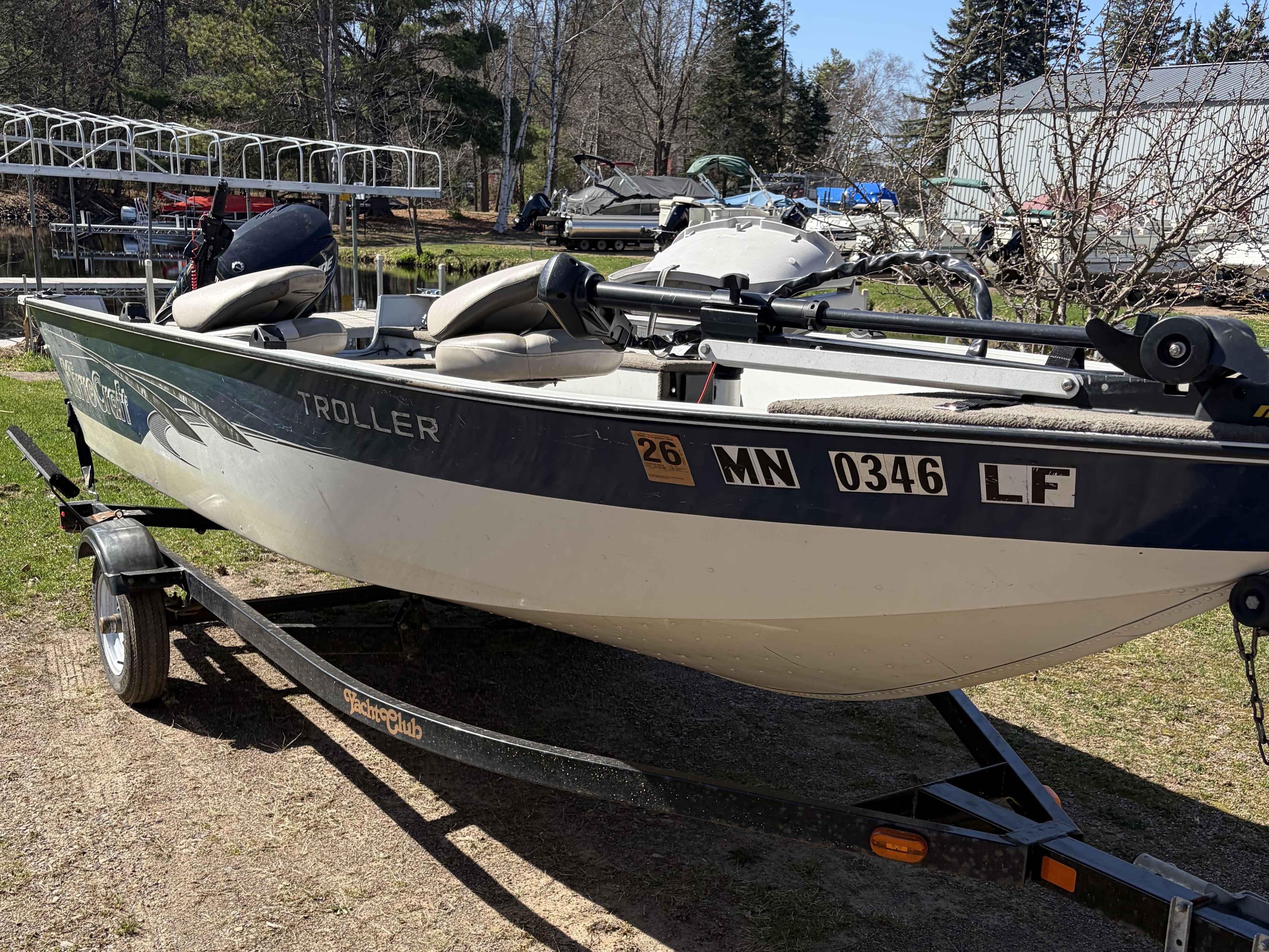 boat-carouselImage-image