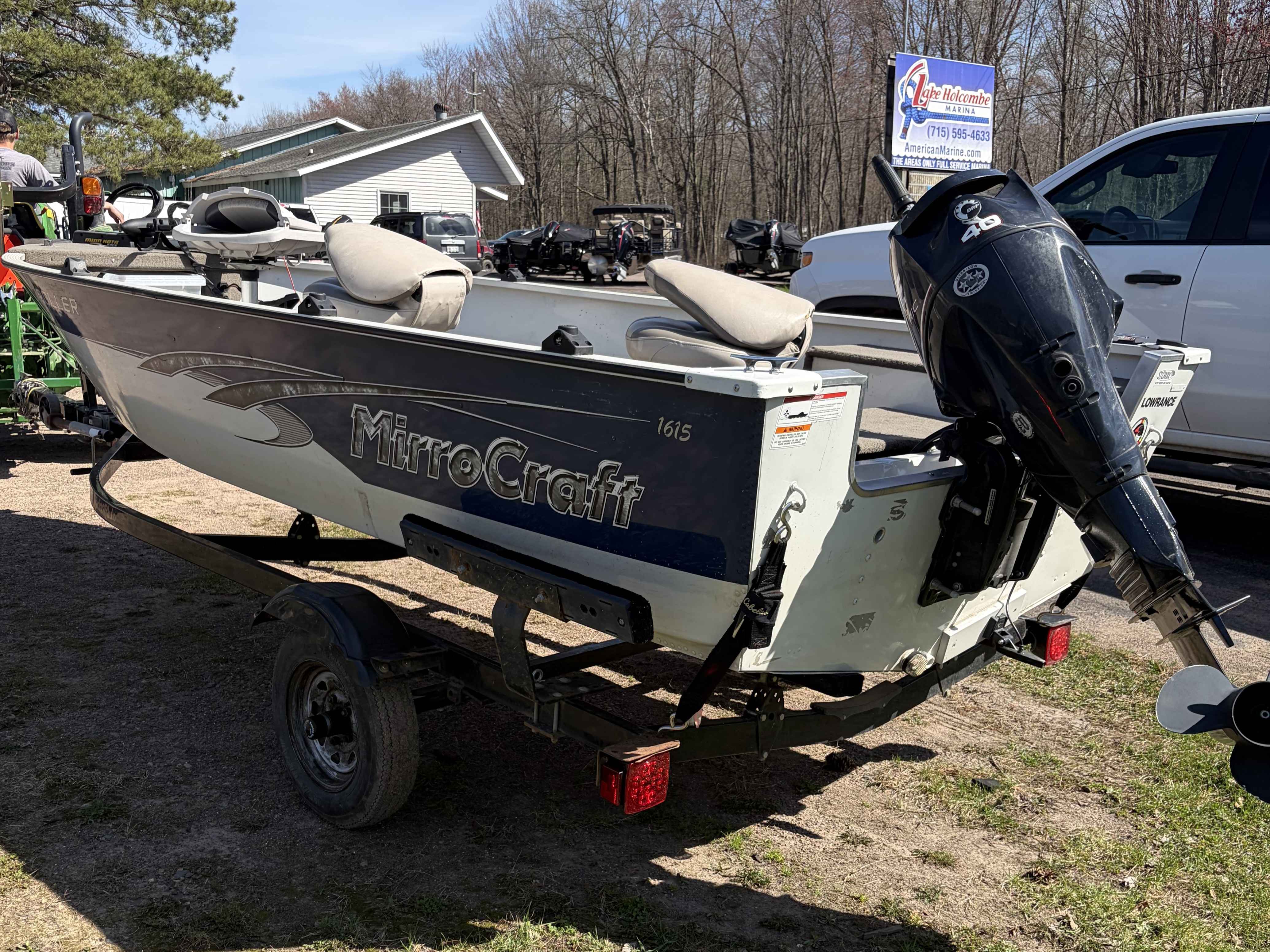 boat-carouselImage-image