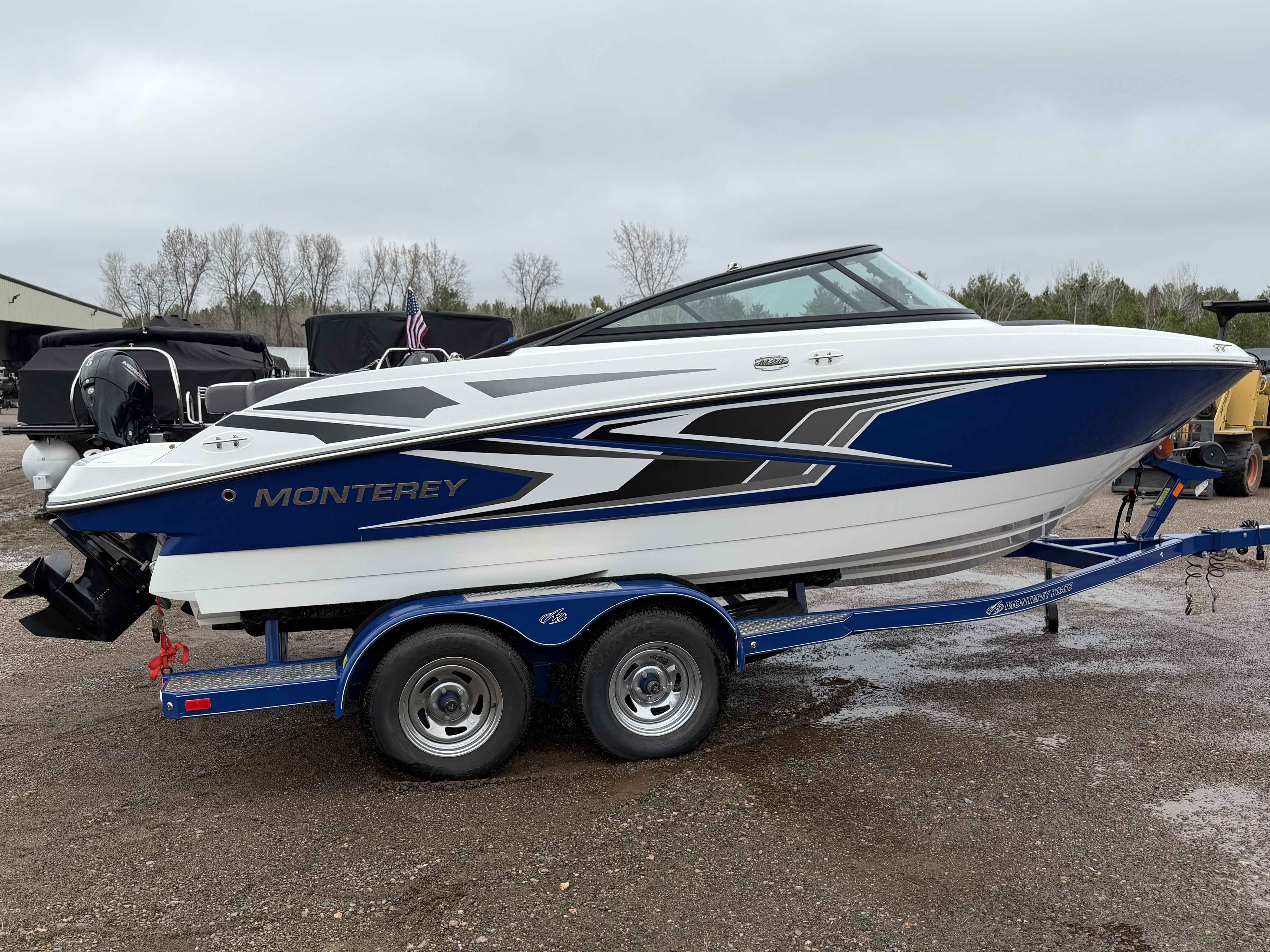 boat-carouselImage-image