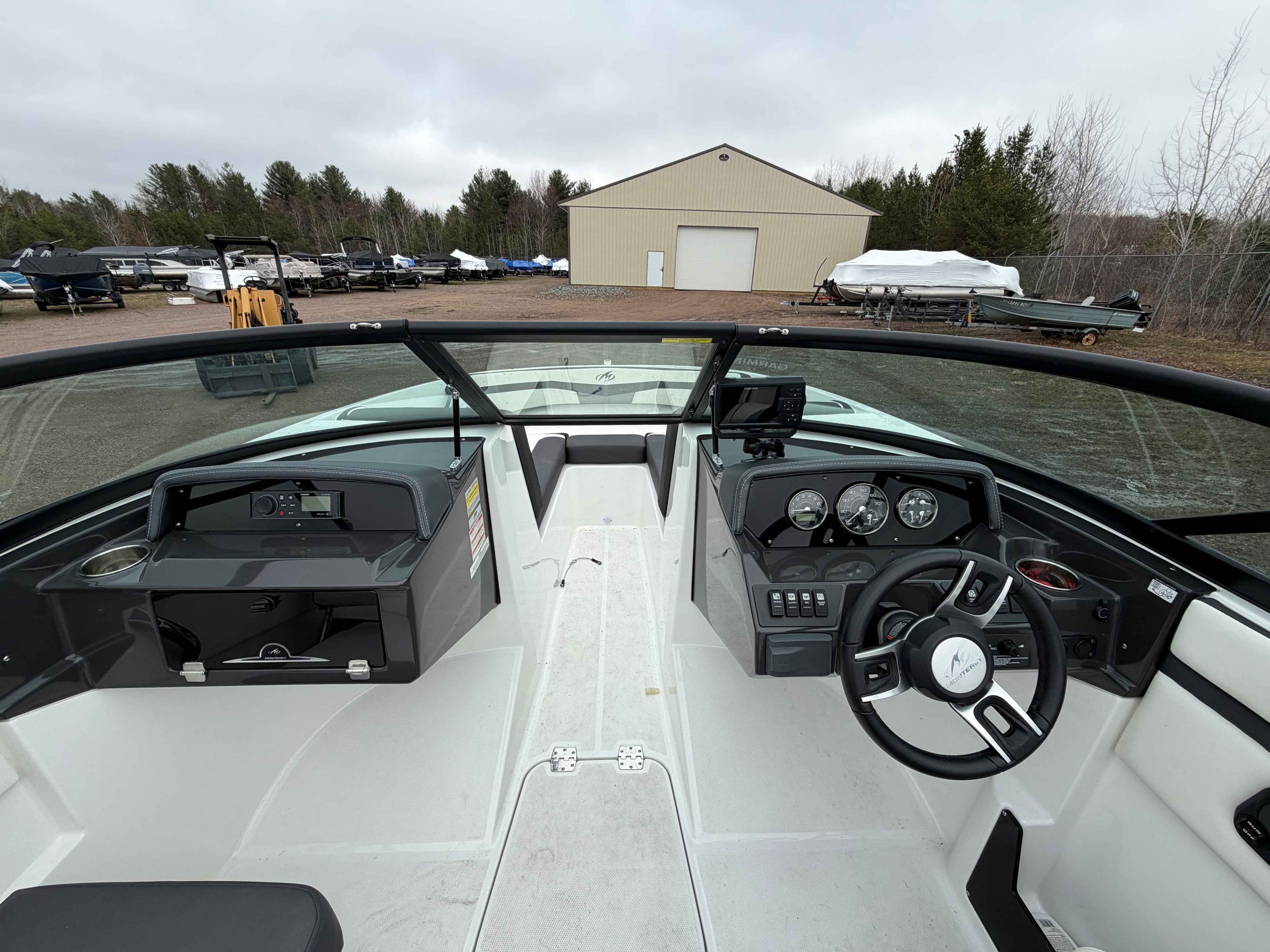 boat-carouselImage-image