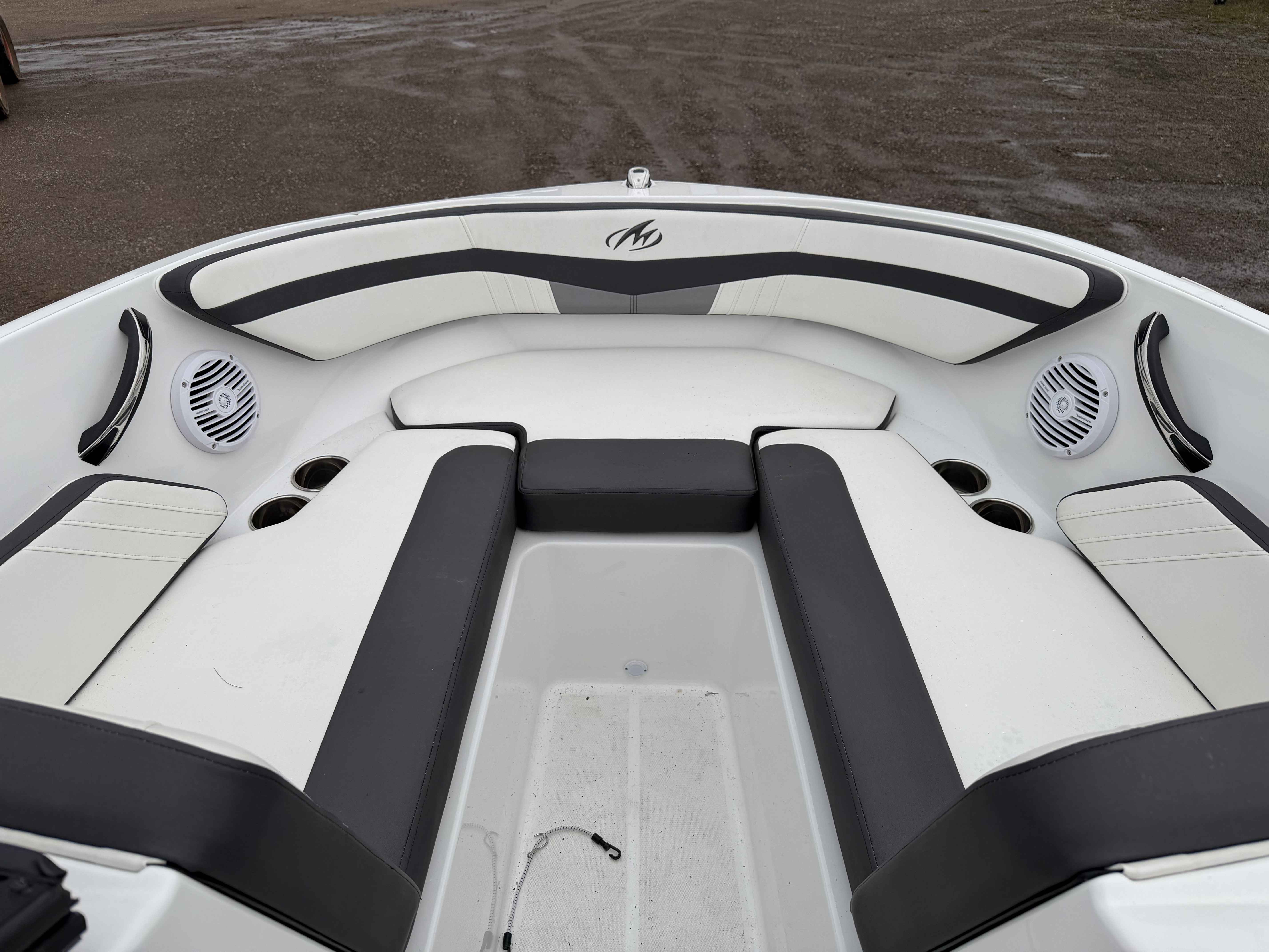 boat-carouselImage-image