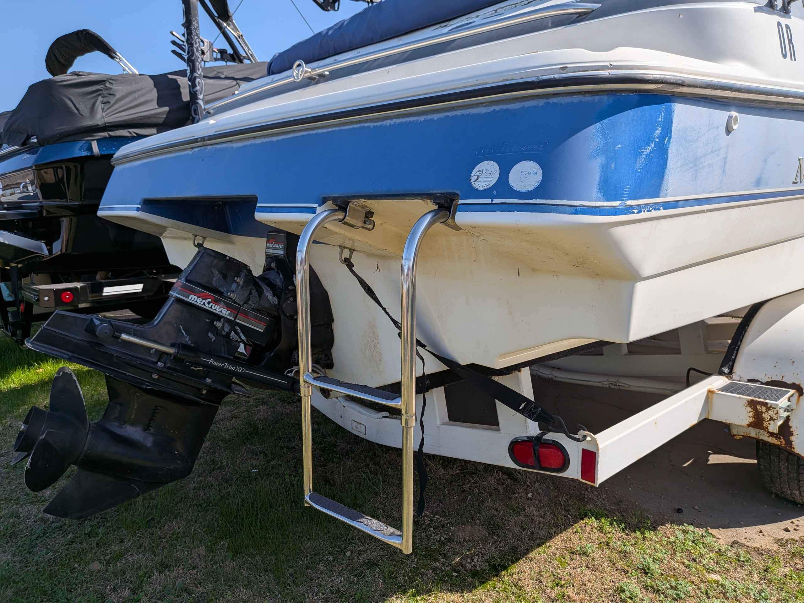 boat-carouselImage-image