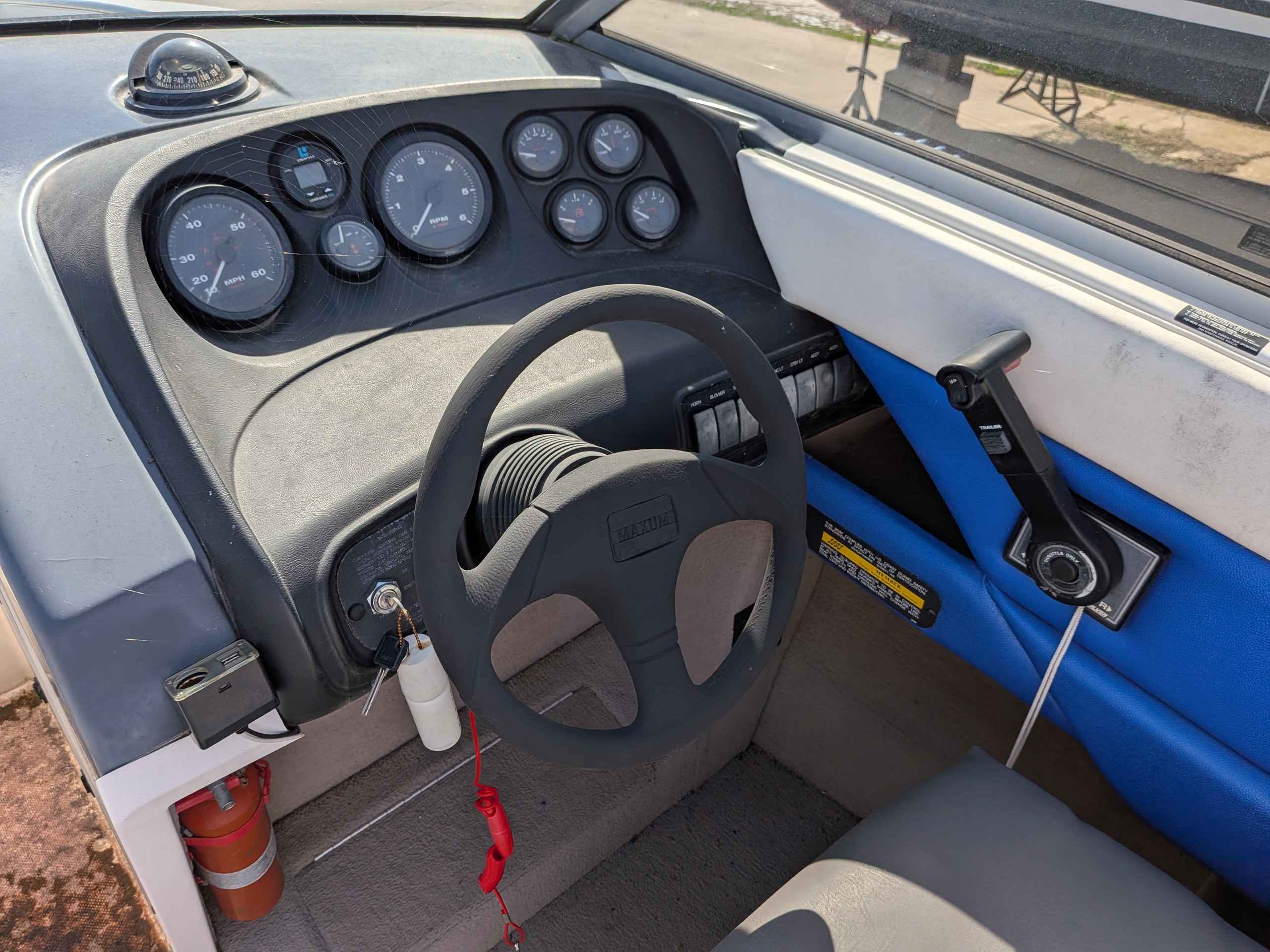 boat-carouselImage-image