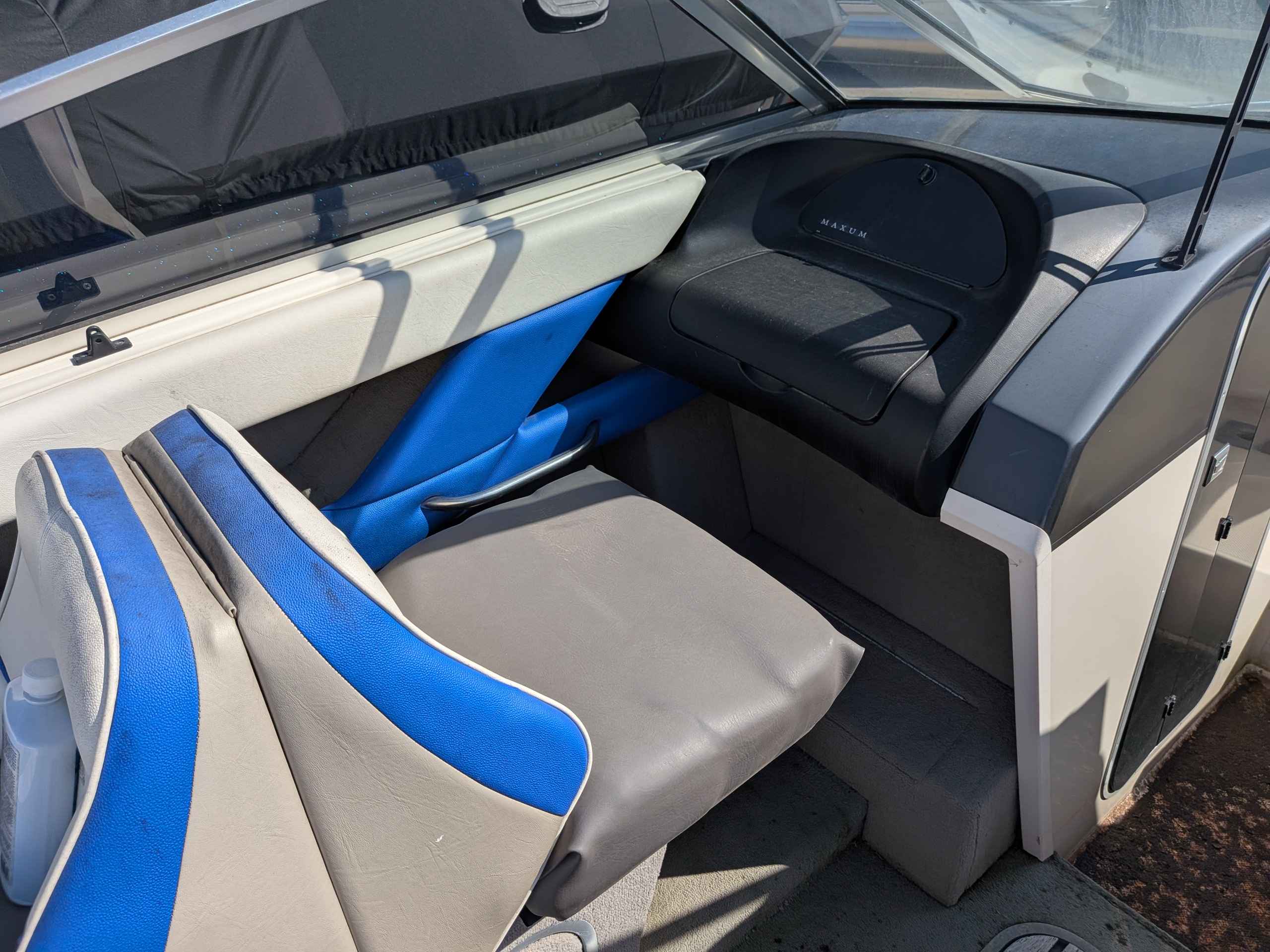 boat-carouselImage-image