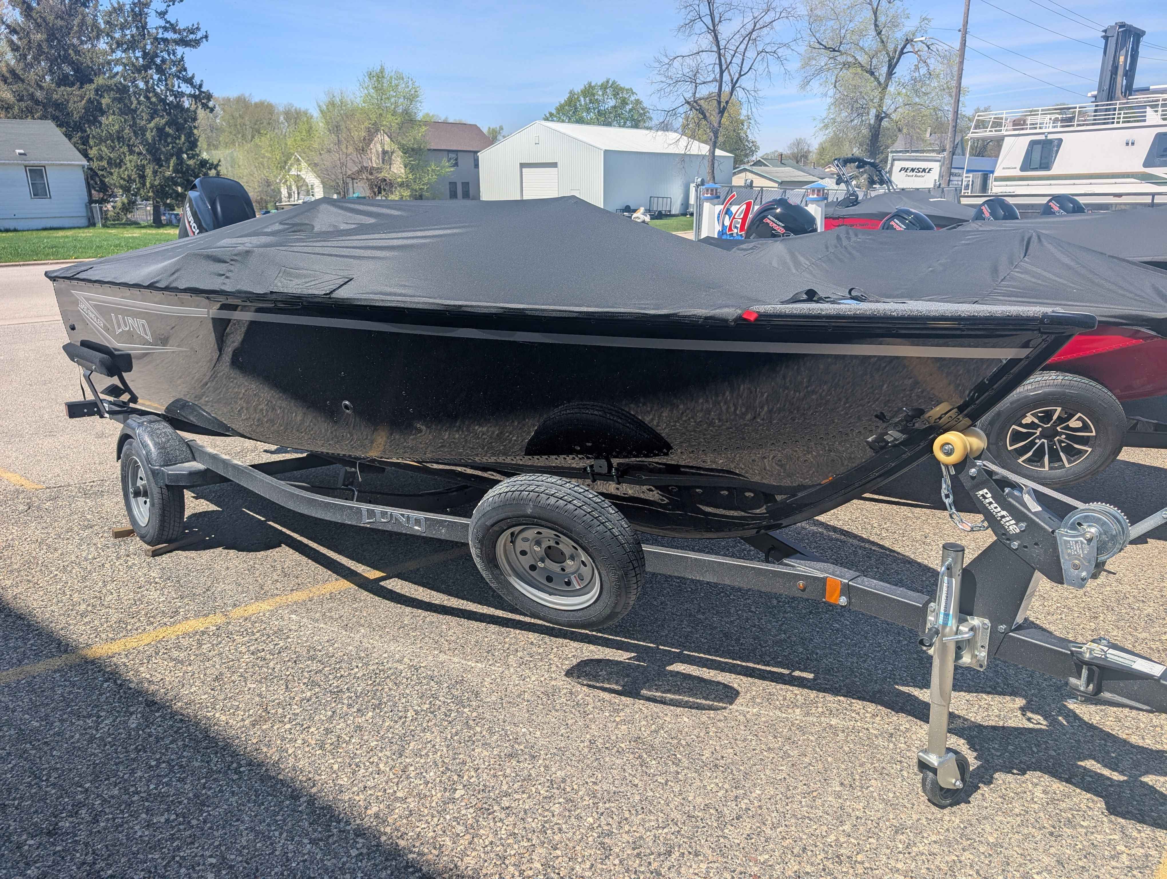 boat-carouselImage-image