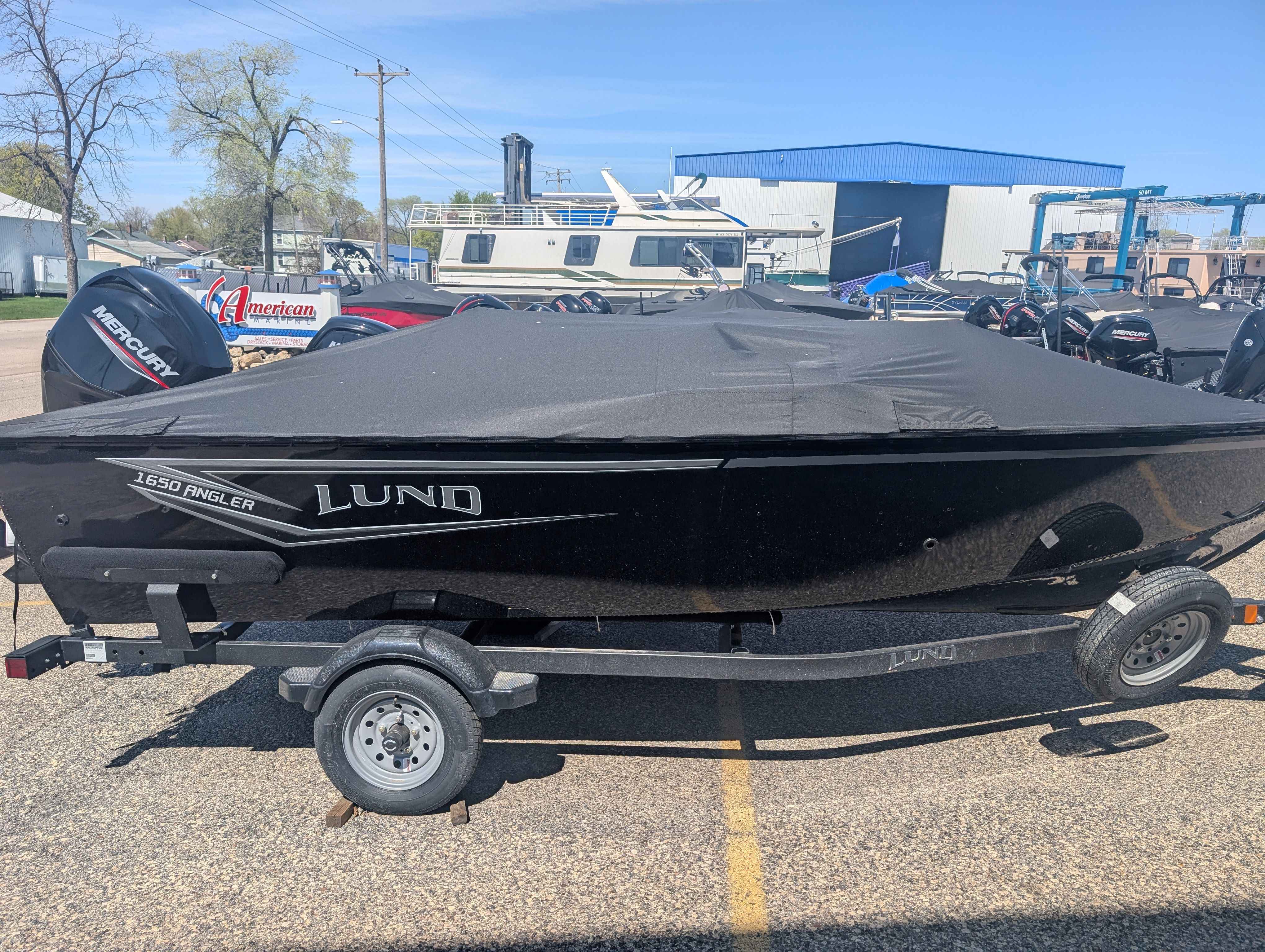 boat-carouselImage-image