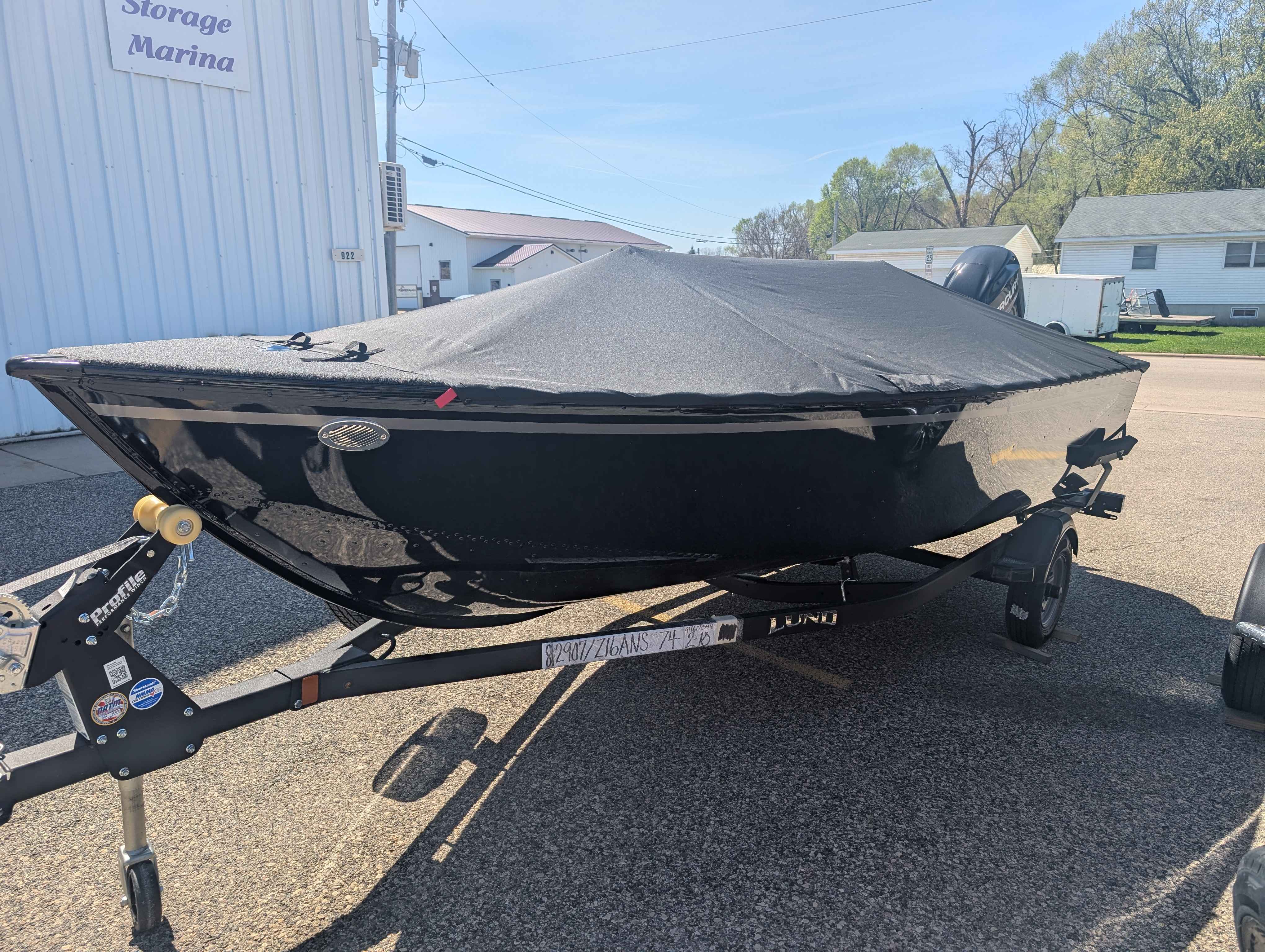 boat-carouselImage-image