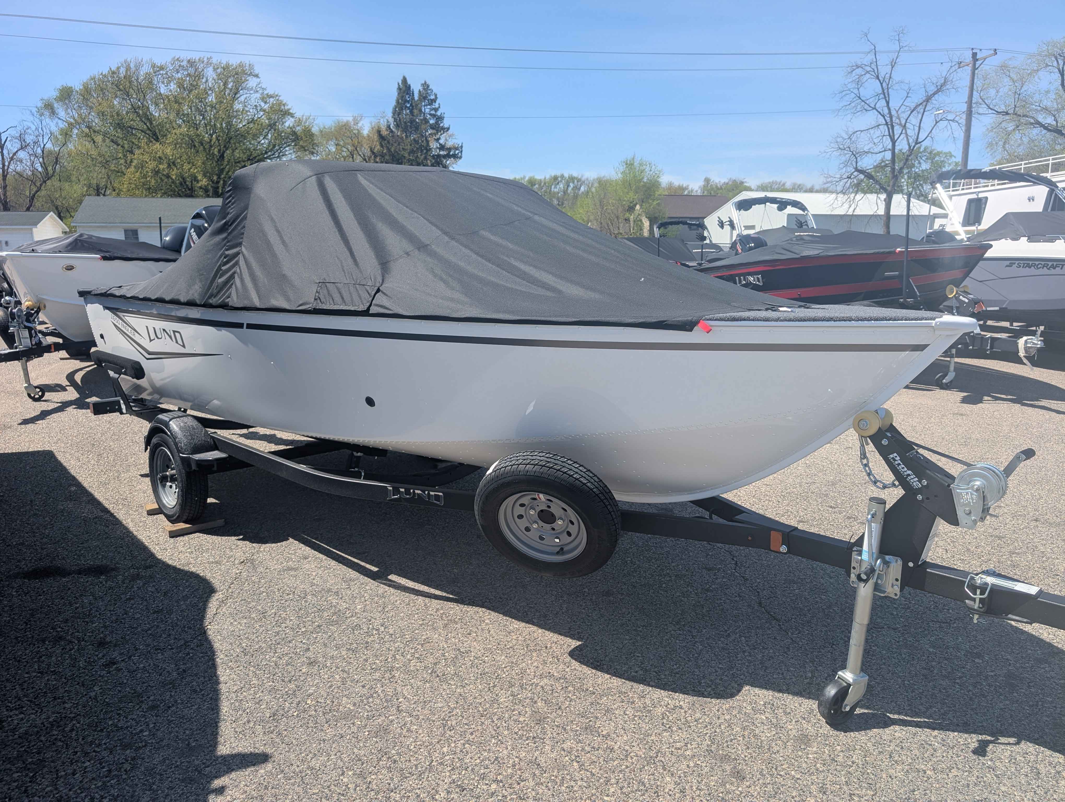 boat-carouselImage-image