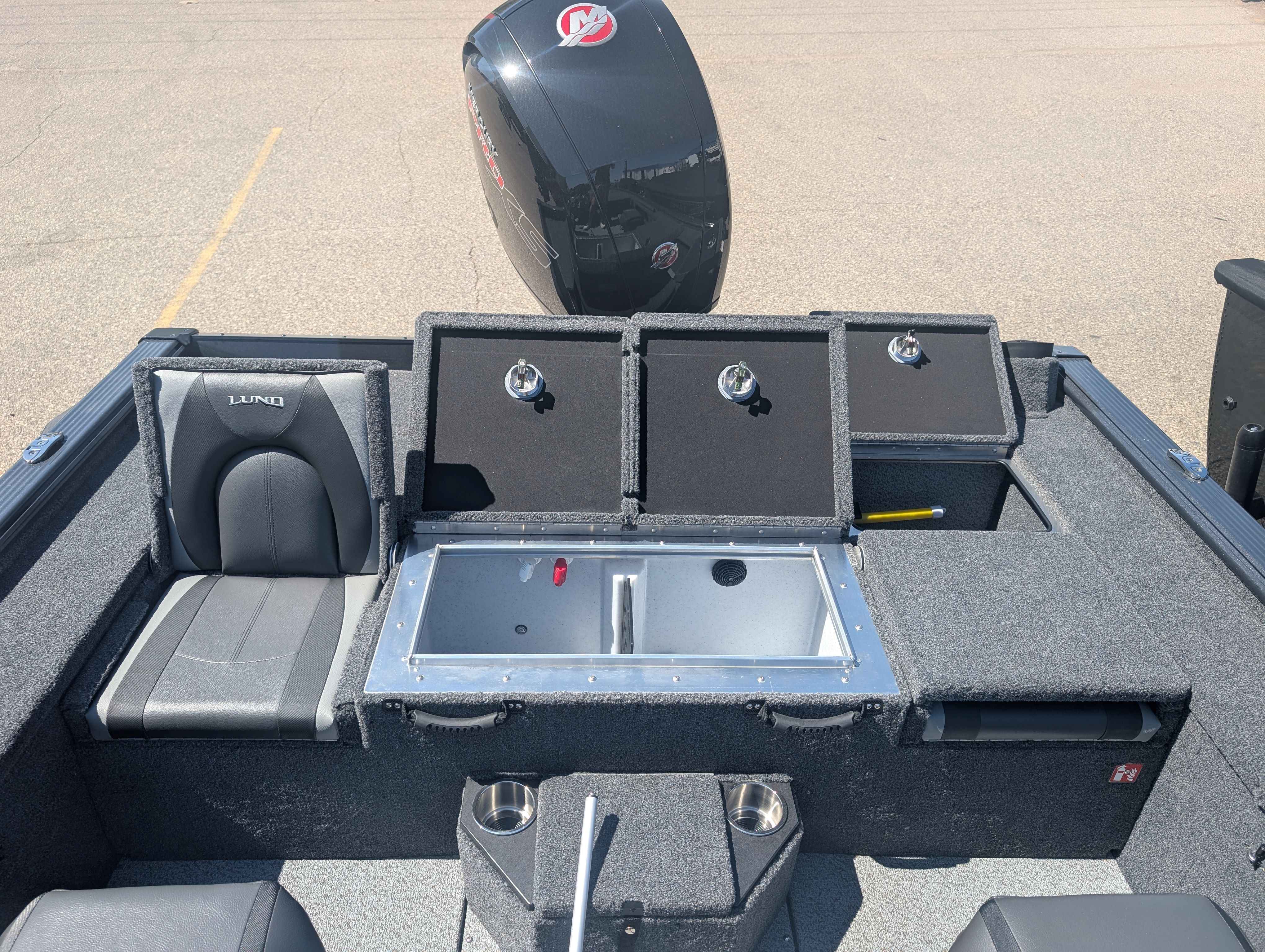 boat-carouselImage-image