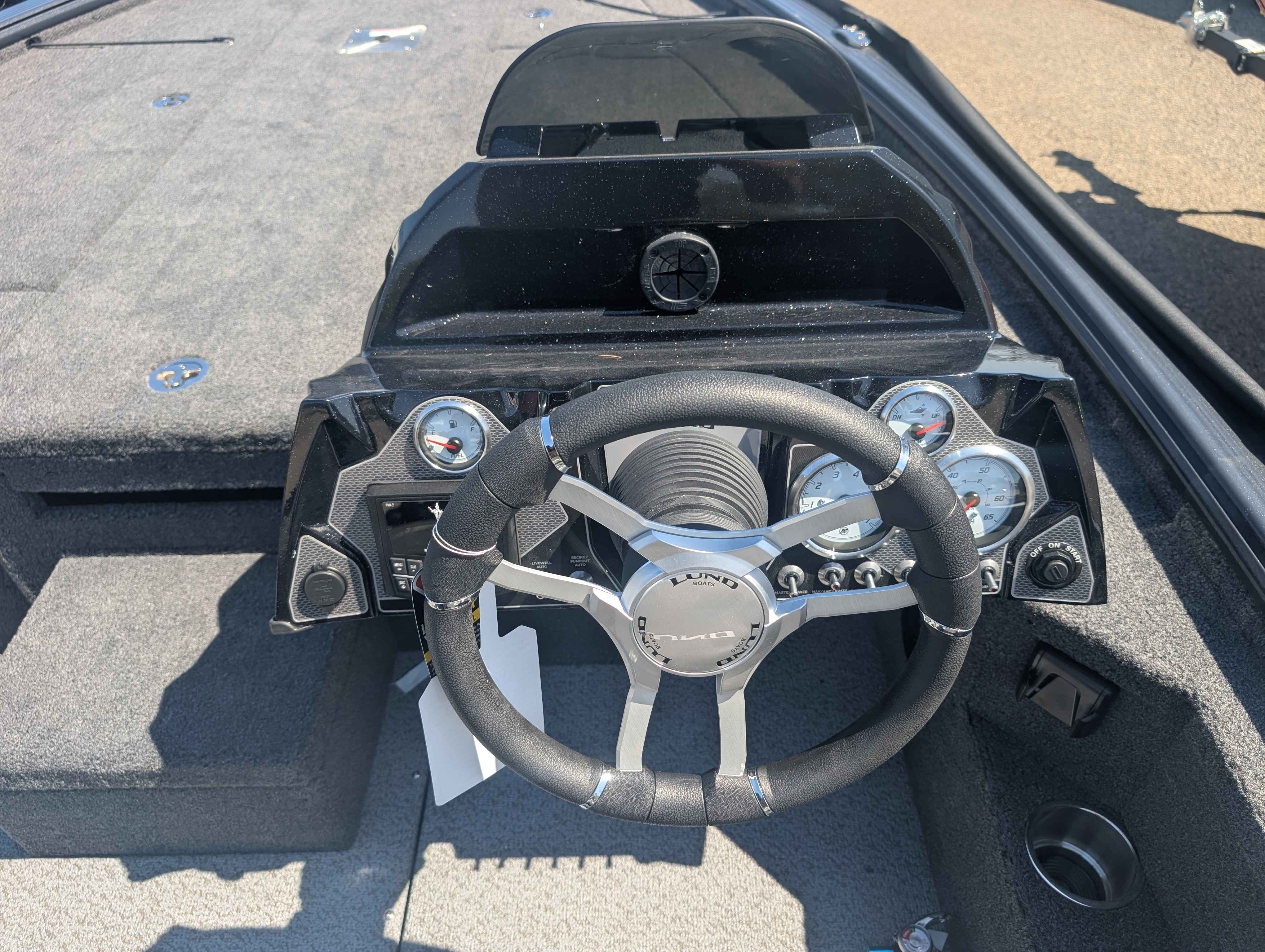 boat-carouselImage-image