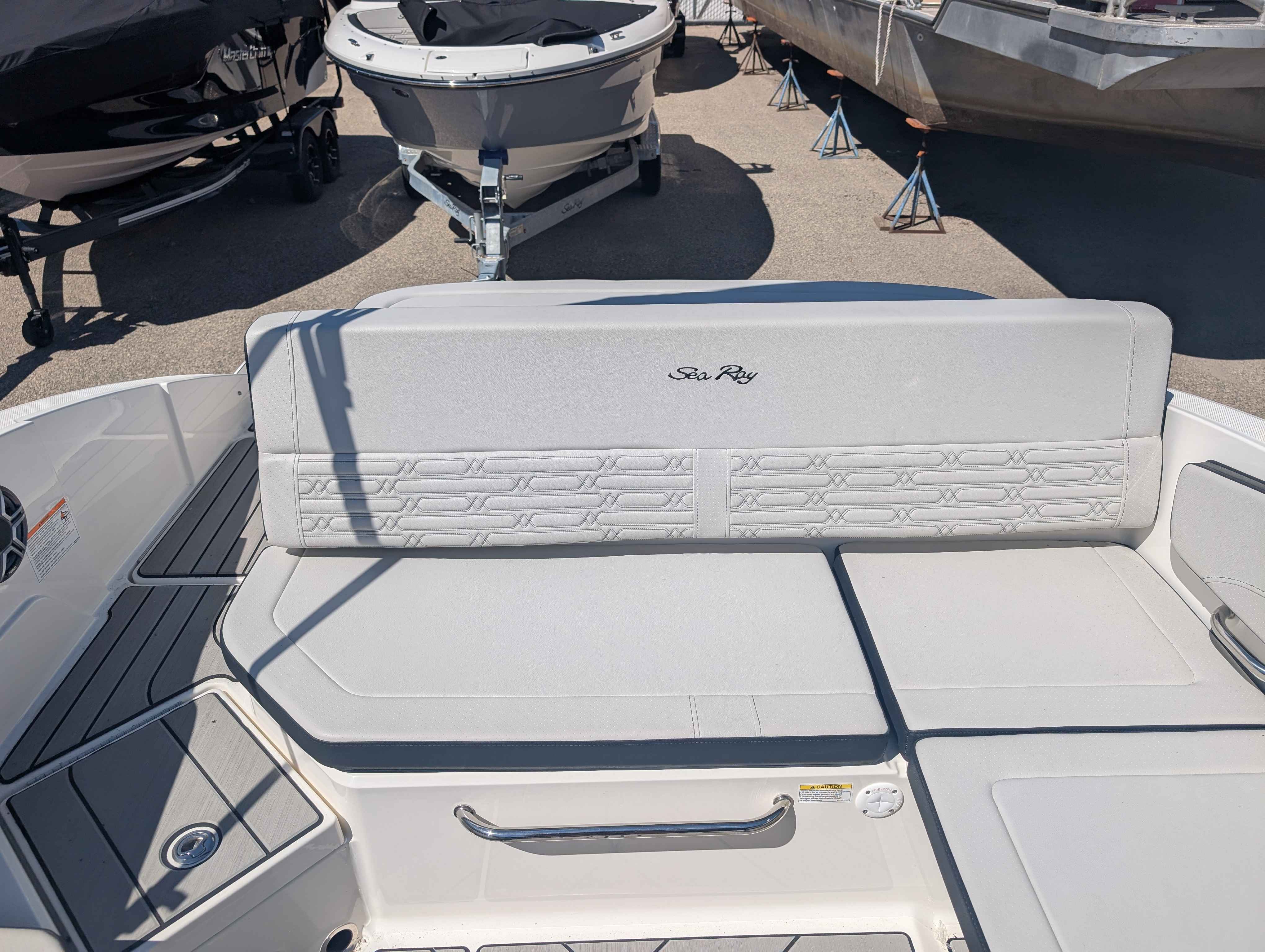 boat-carouselImage-image