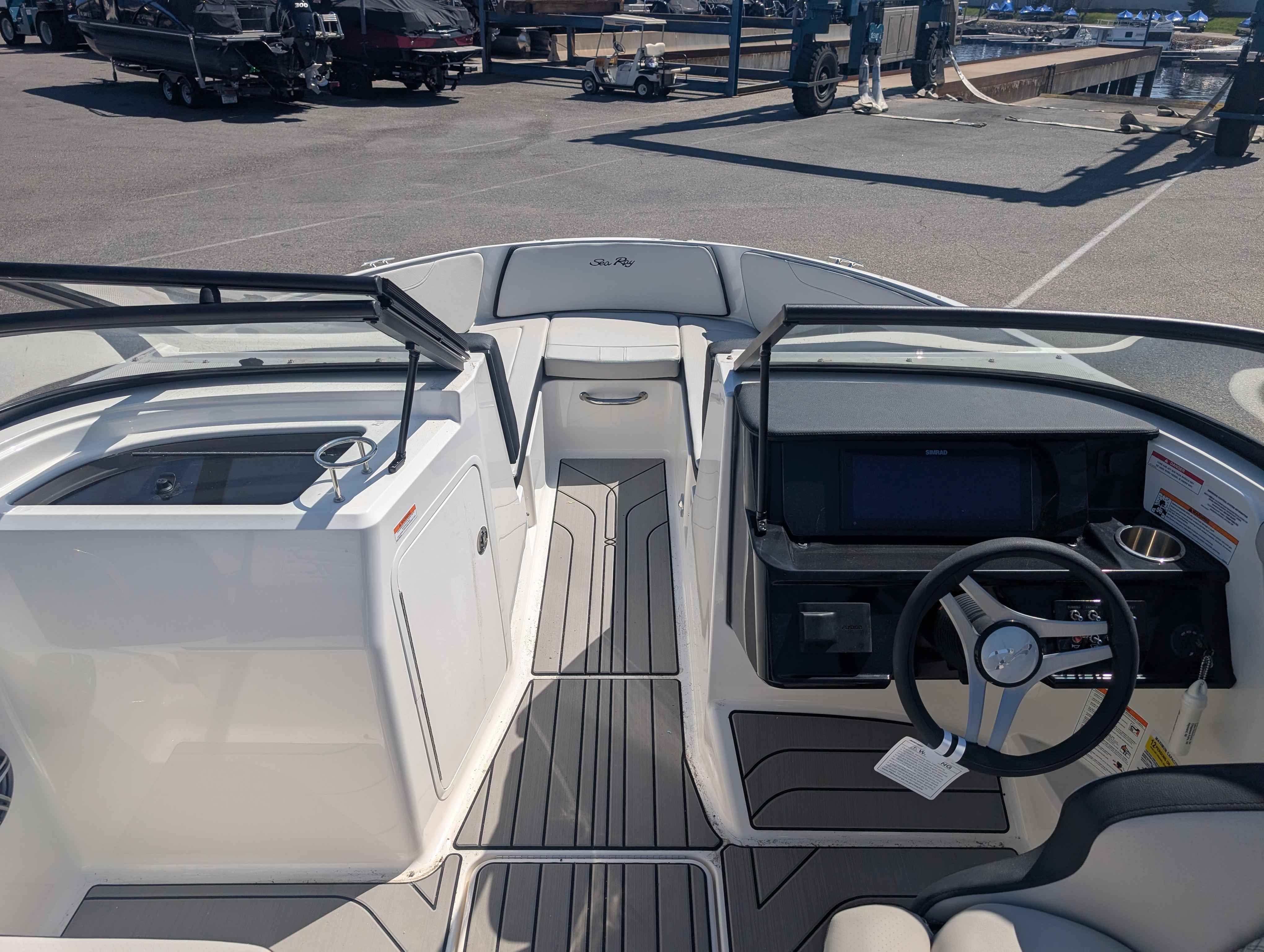 boat-carouselImage-image