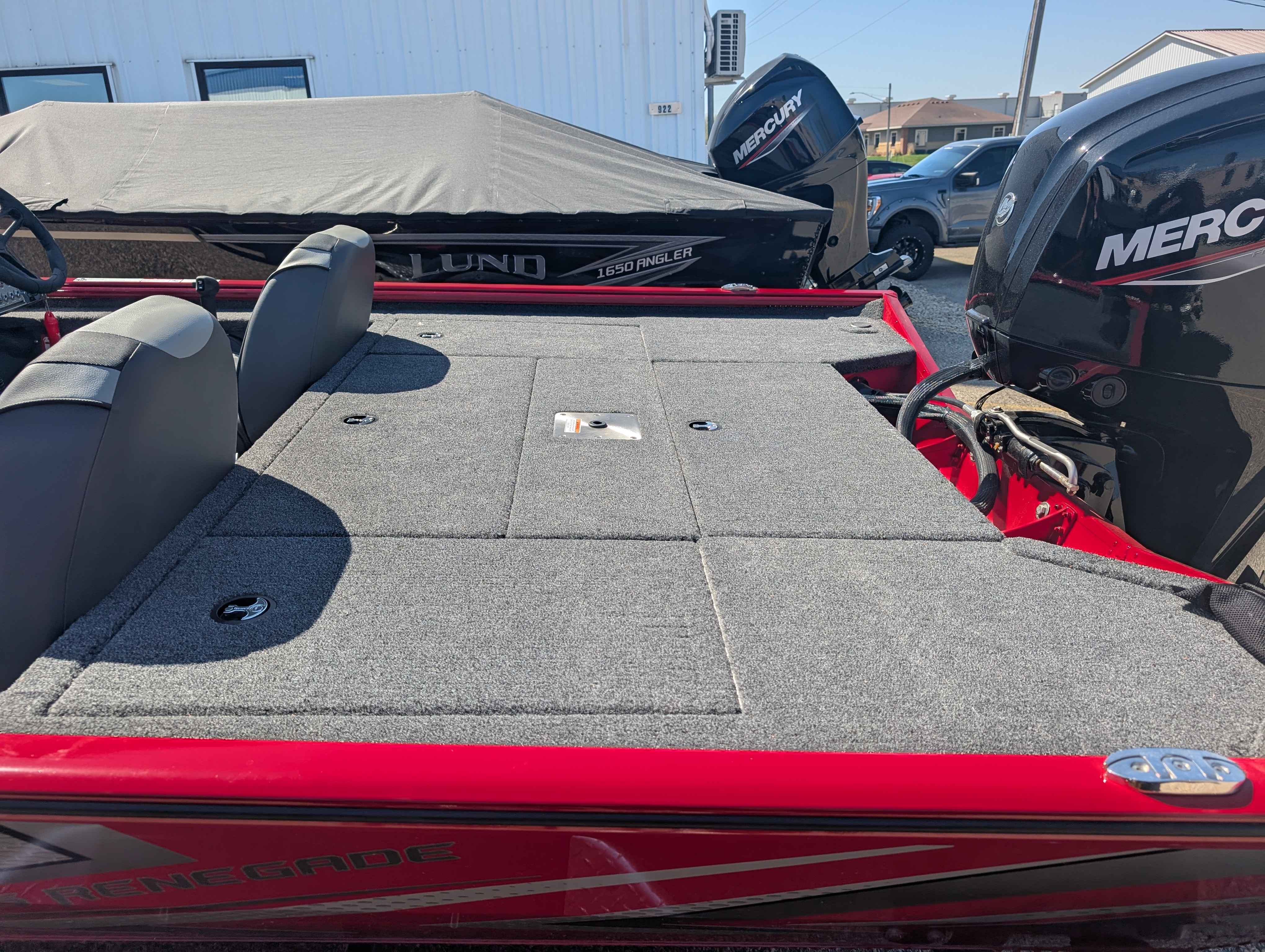 boat-carouselImage-image