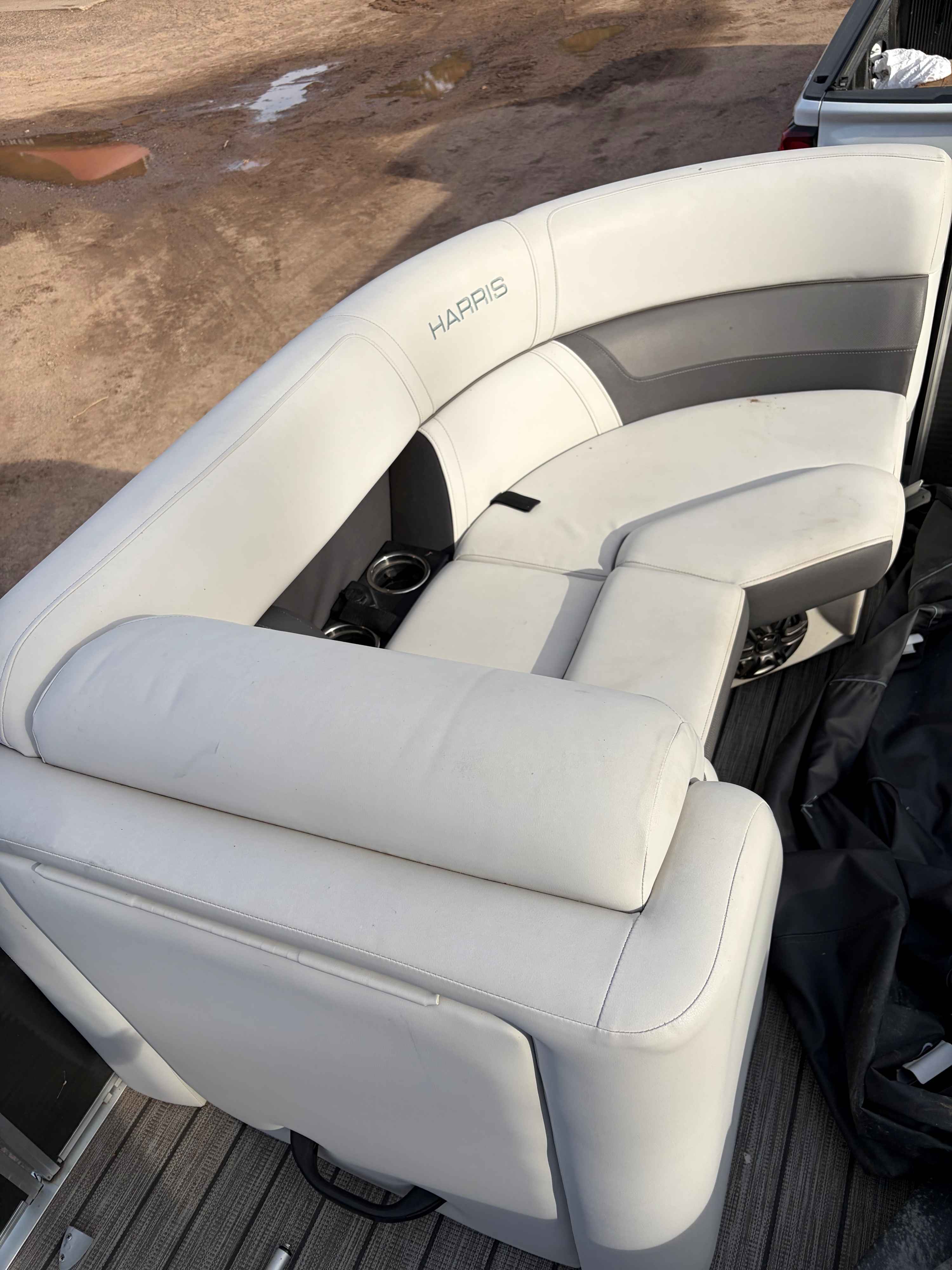 boat-carouselImage-image