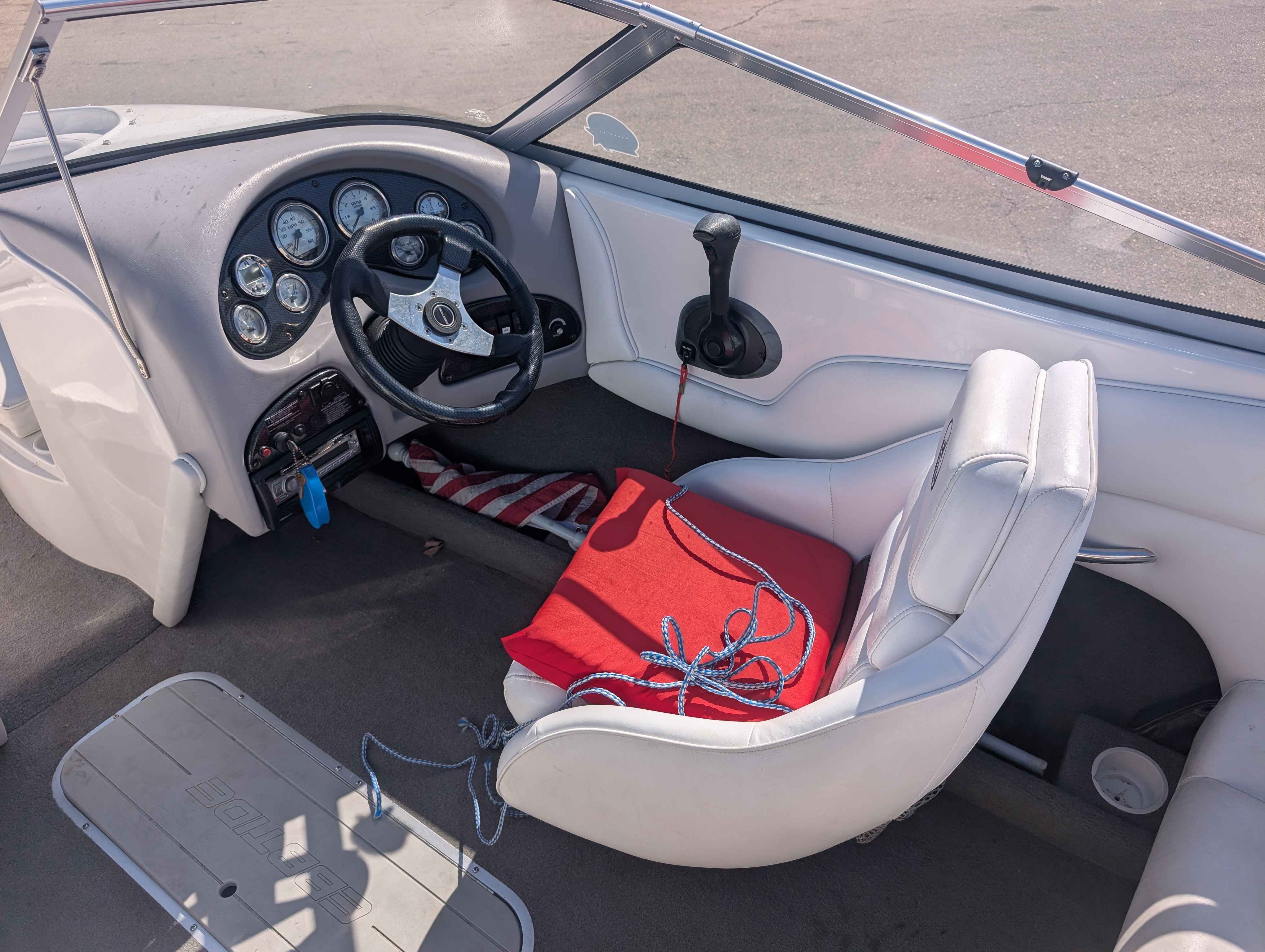 boat-carouselImage-image