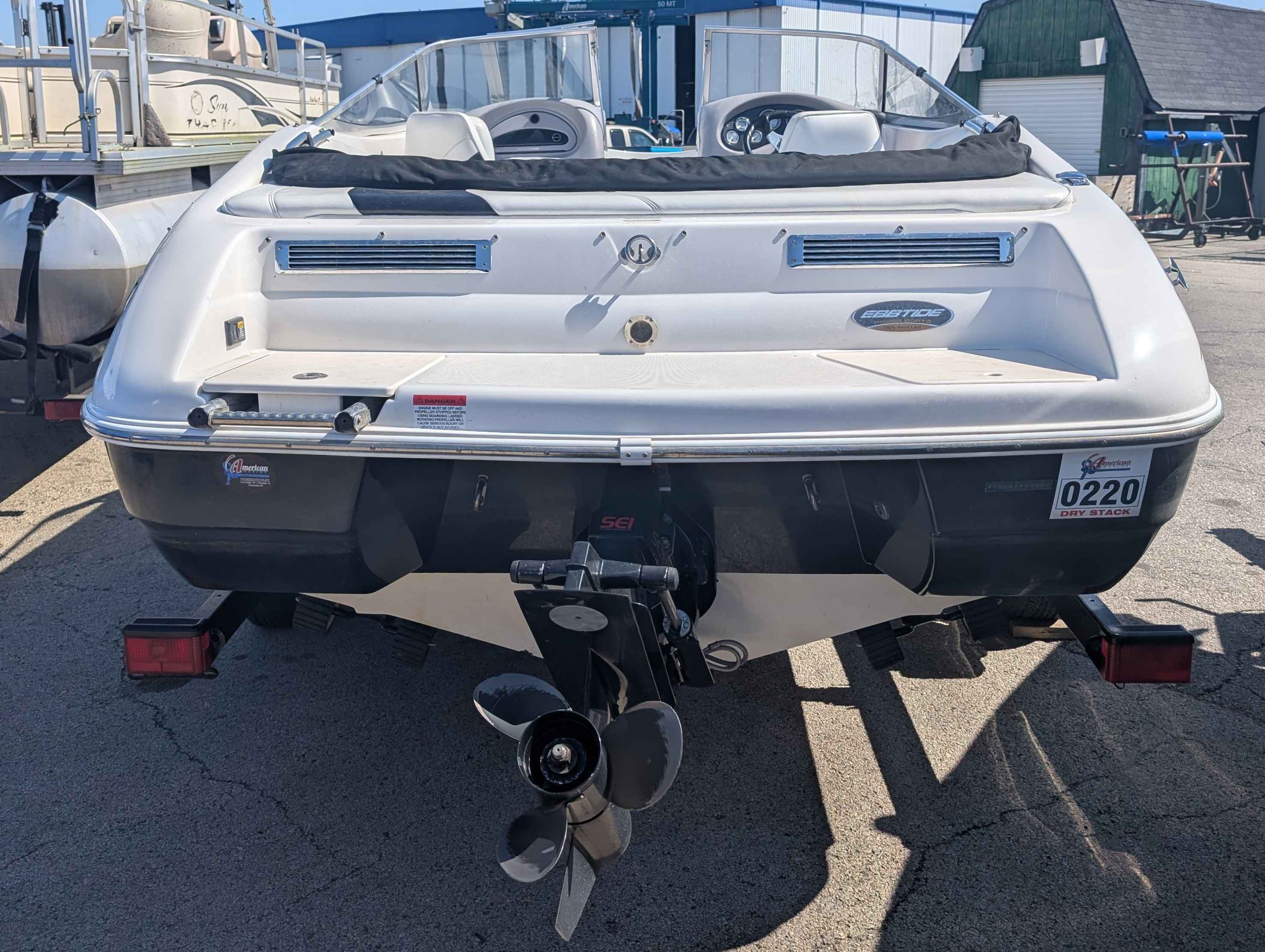 boat-carouselImage-image