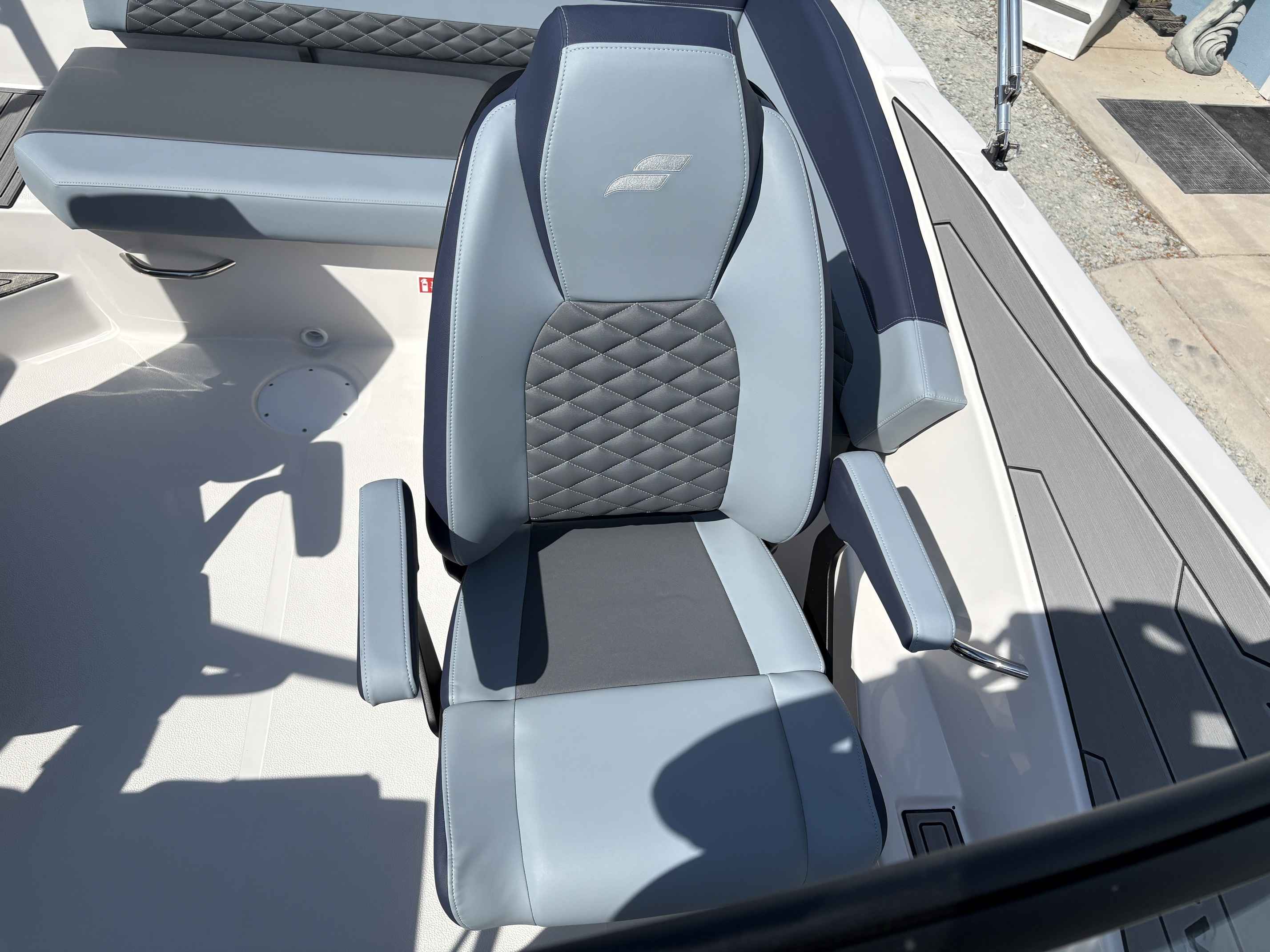 2026 Starcraft SVX 210 OB-12