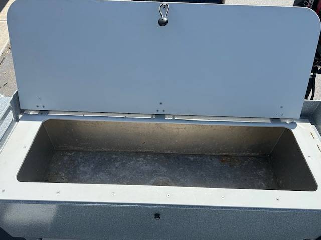  Kingfisher 2225 Escape Hardtop-11