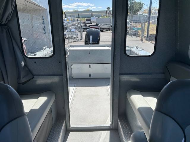  Kingfisher 2225 Escape Hardtop-20