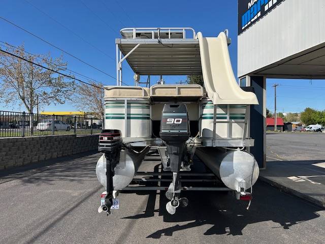  Godfrey Aqua Patio-12