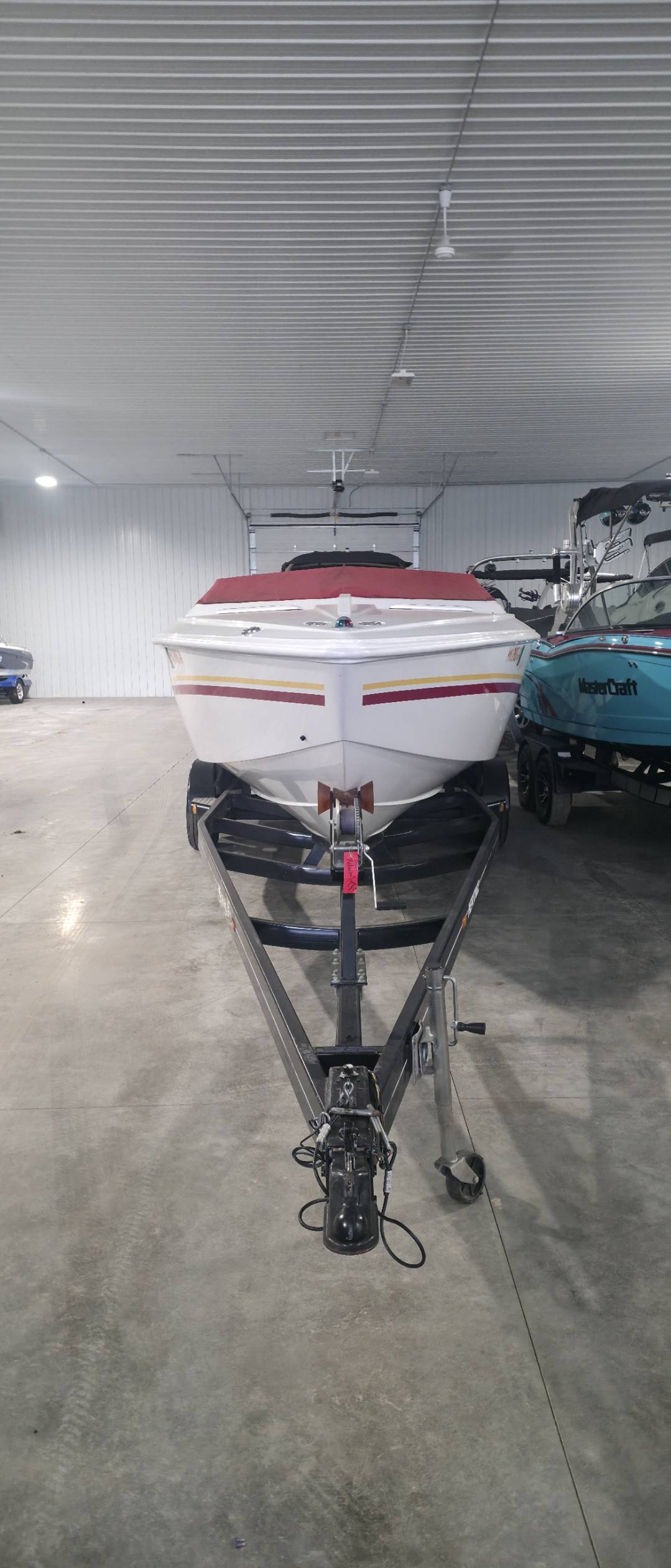 boat-carouselImage-image