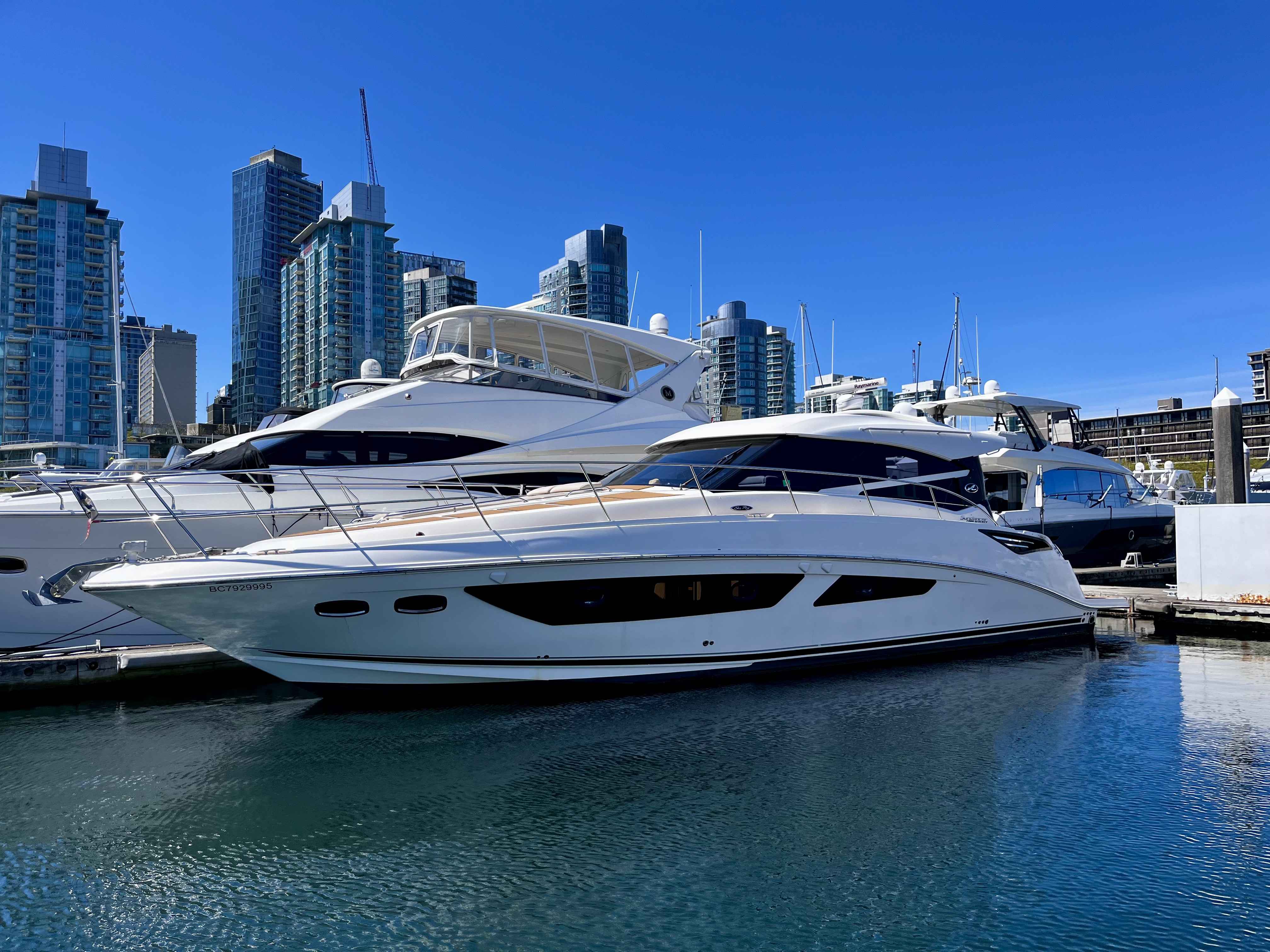 2015  Sea Ray 470 Sundancer