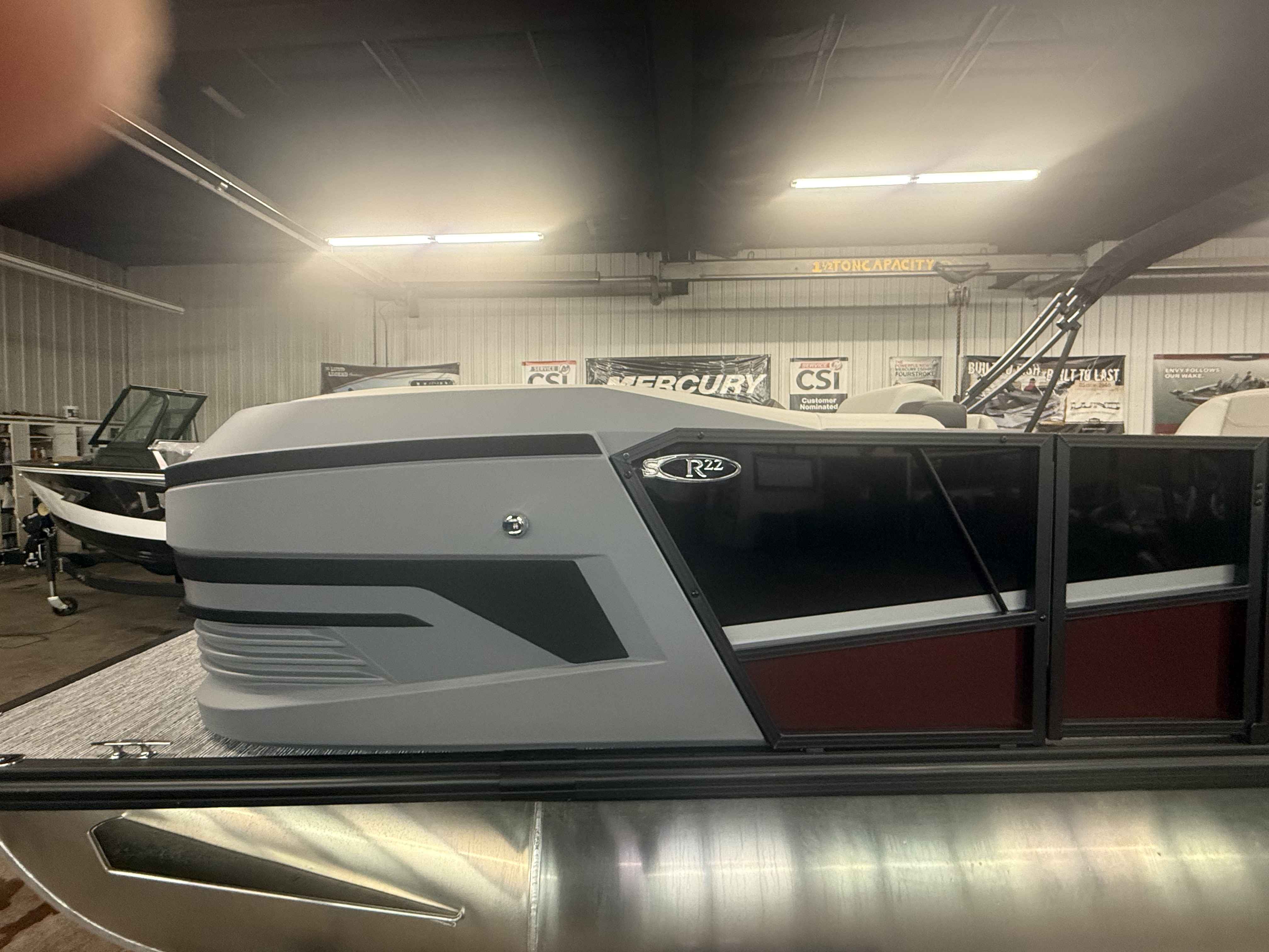 boat-carouselImage-image