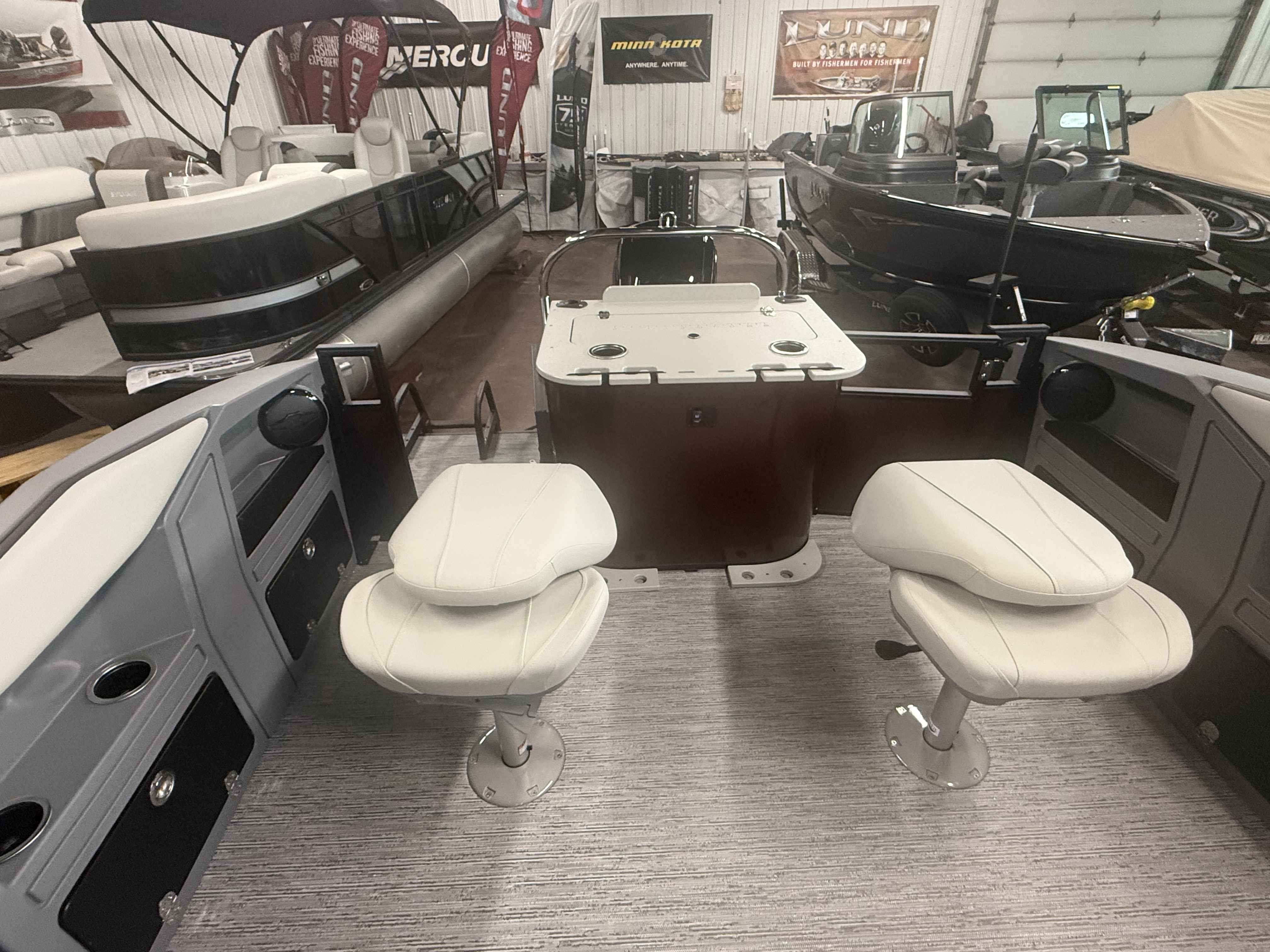 boat-carouselImage-image