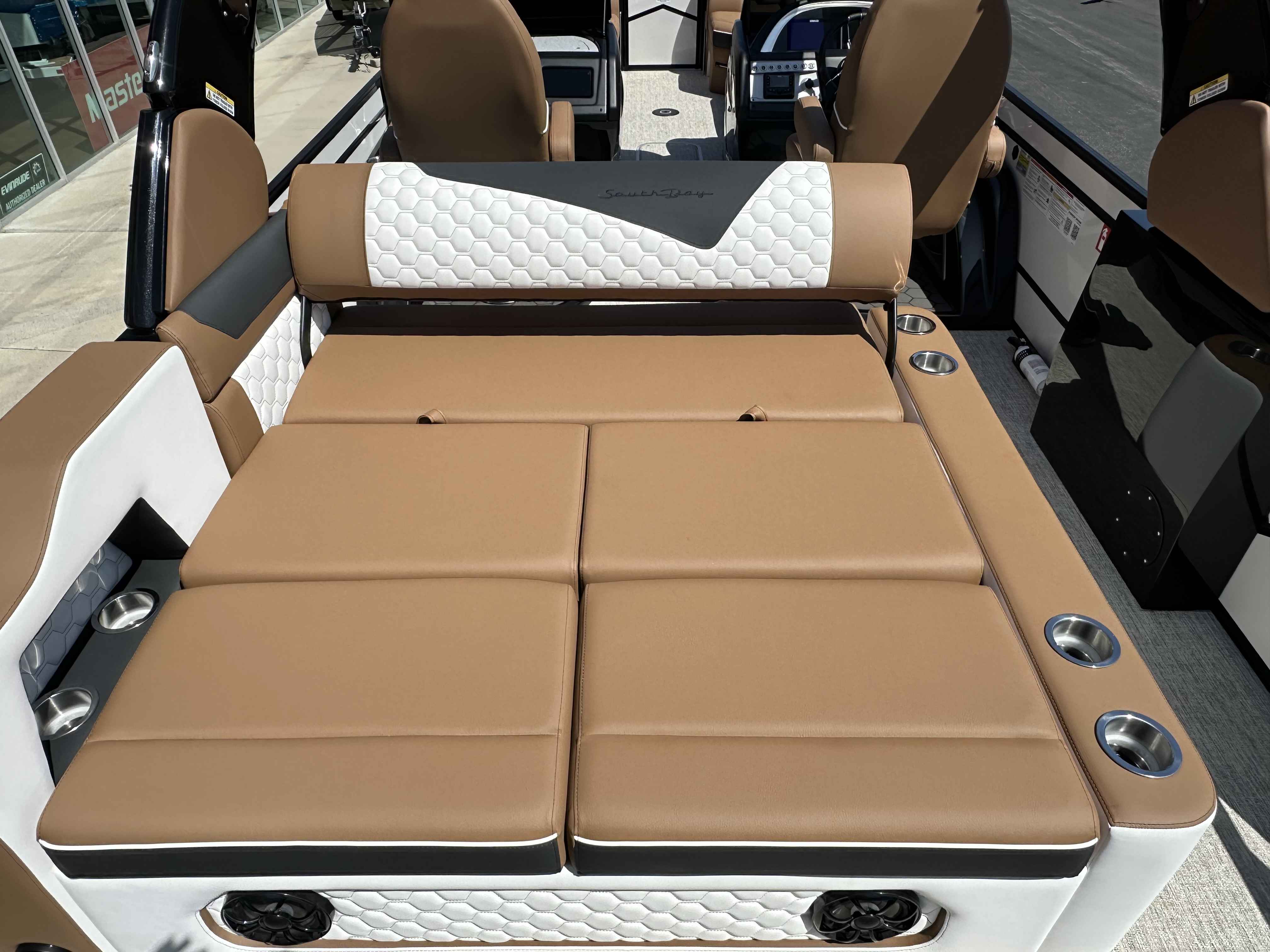 2026 South Bay 525 ULDC-10