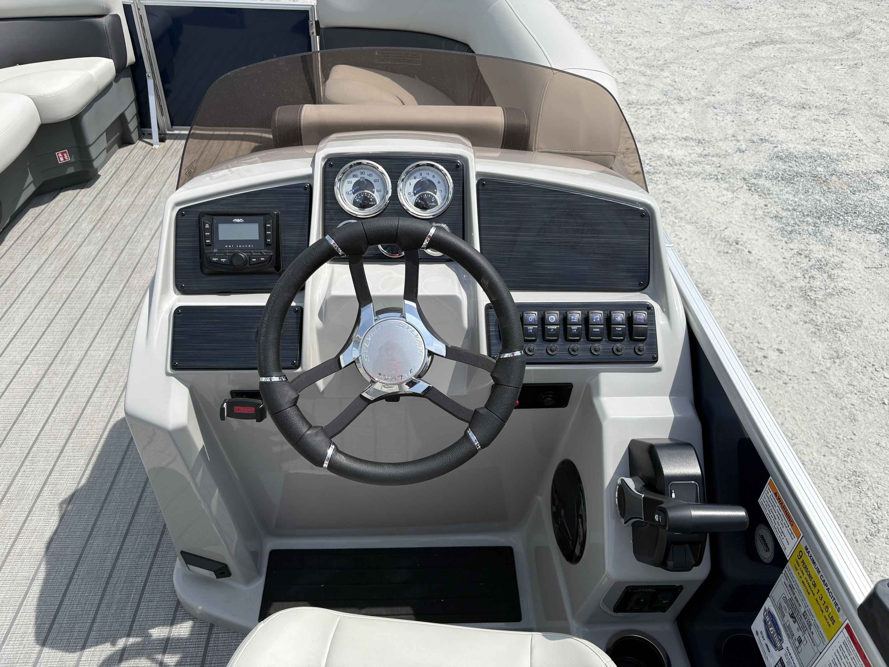 2026 Sylvan Mirage 8520 Party Fish-8