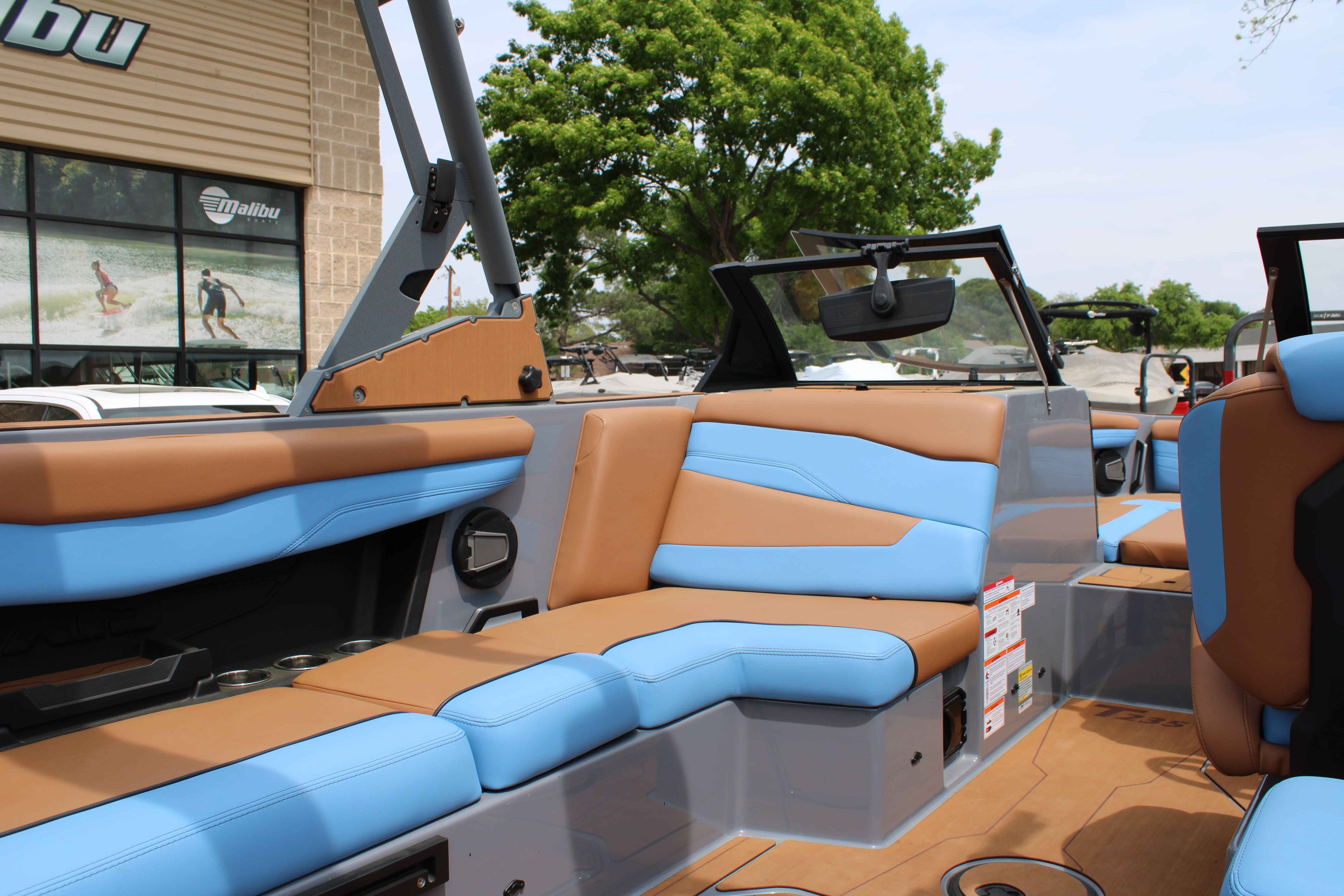 2025 Axis Wake Research Core Series T235-10