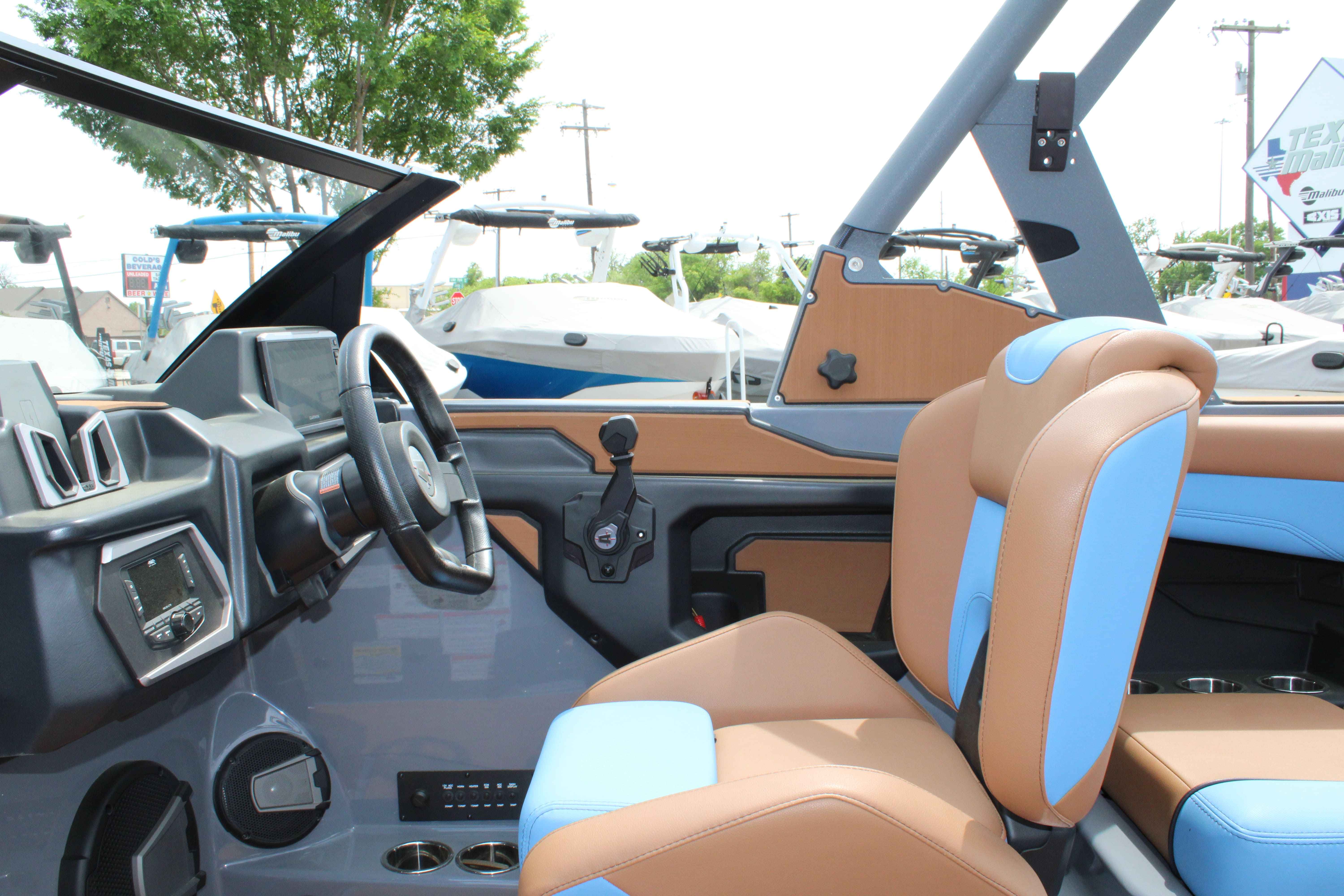 2025 Axis Wake Research Core Series T235-11