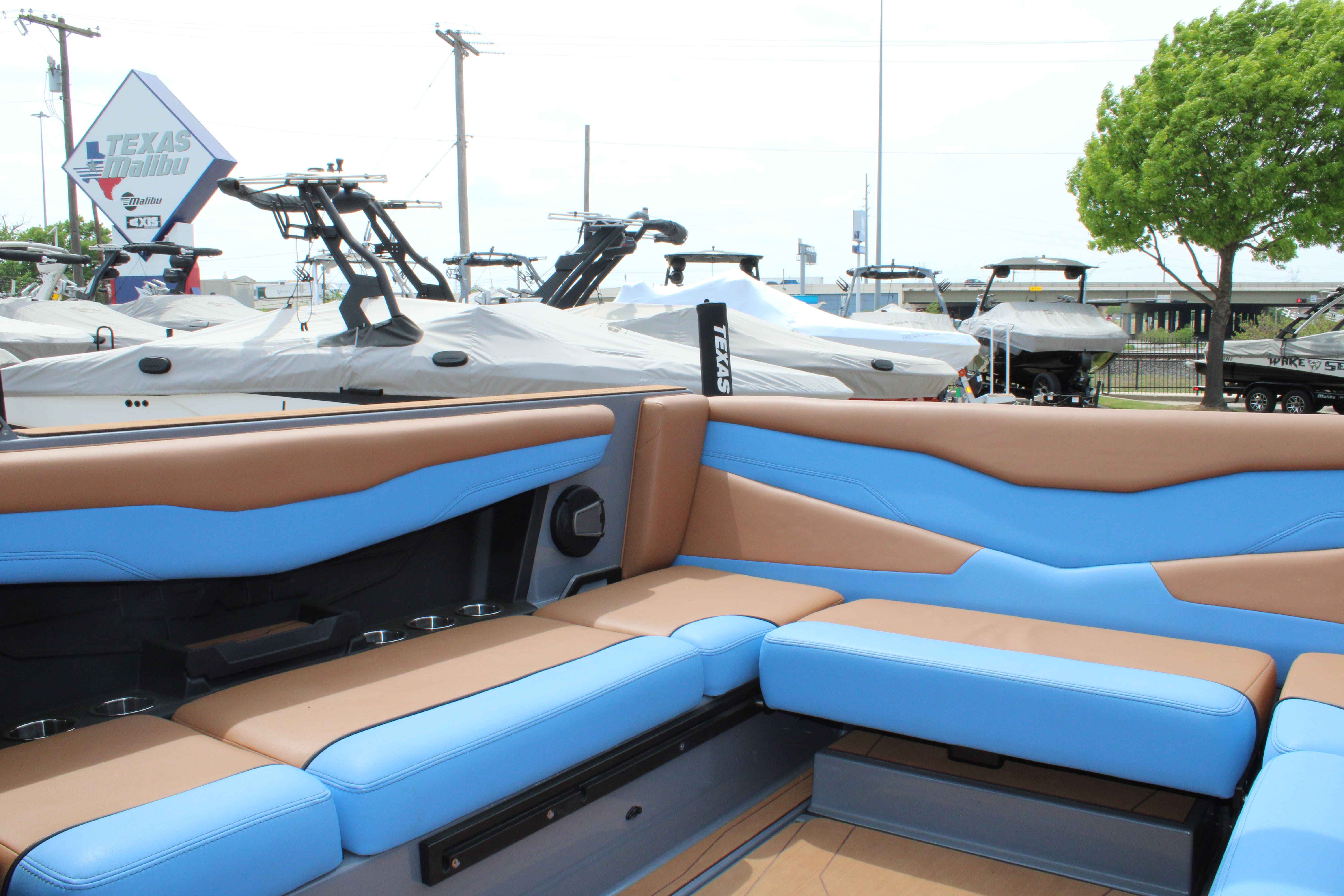 2025 Axis Wake Research Core Series T235-16