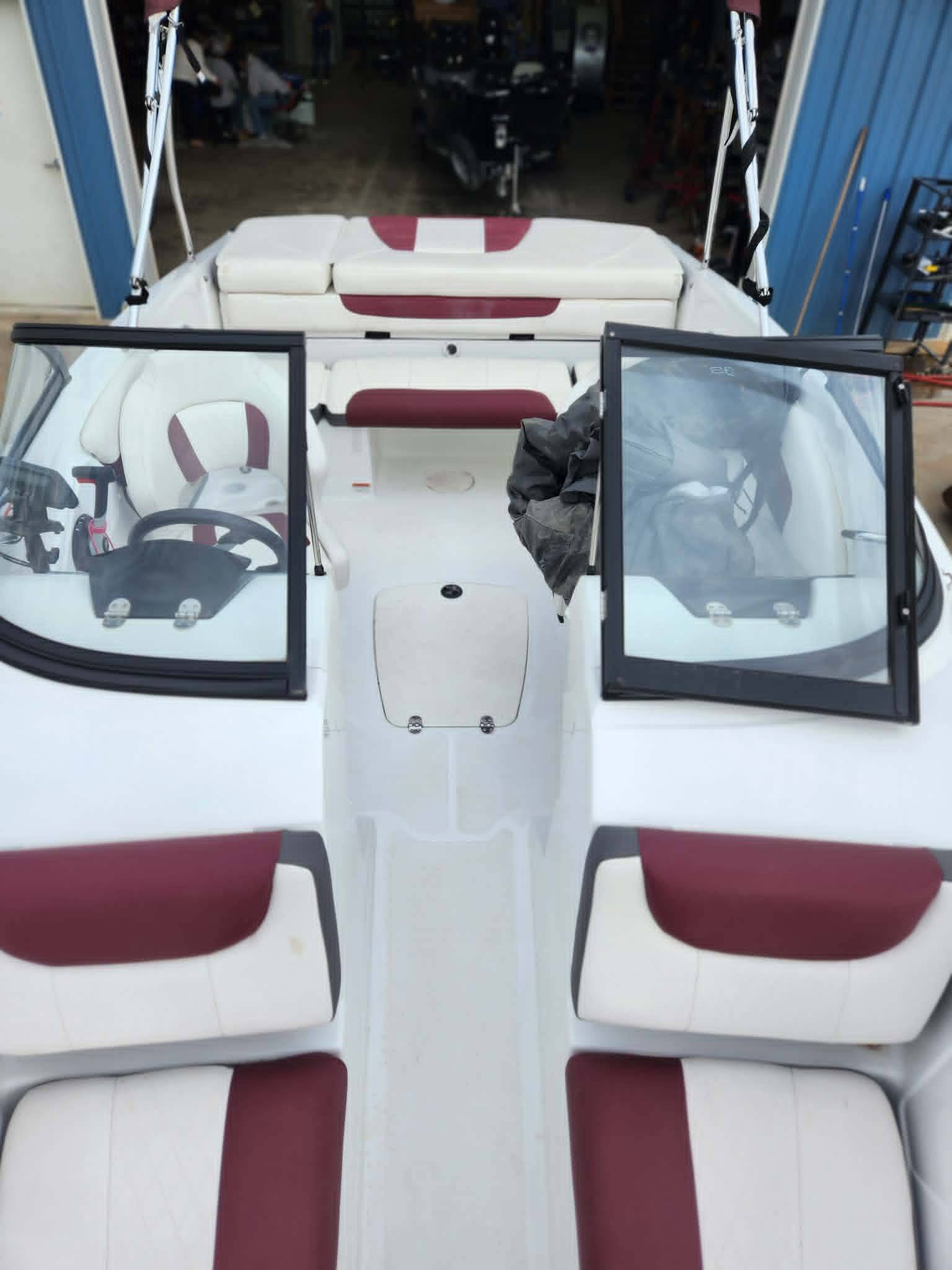 2021 TAHOE 500 TS WITH 250HP MERCUISER & TRAILER-8