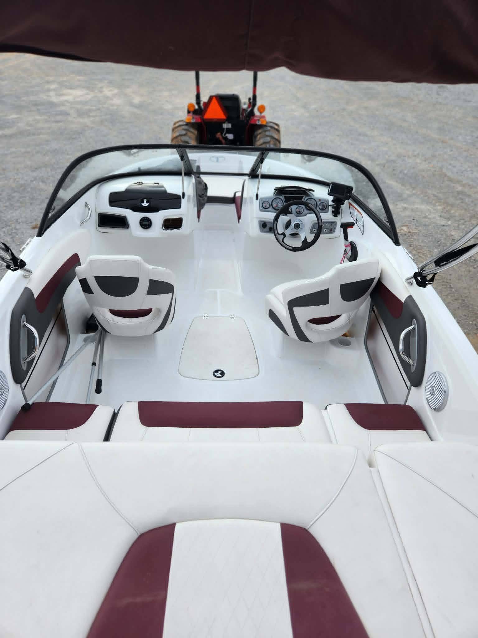 2021 TAHOE 500 TS WITH 250HP MERCUISER & TRAILER-9