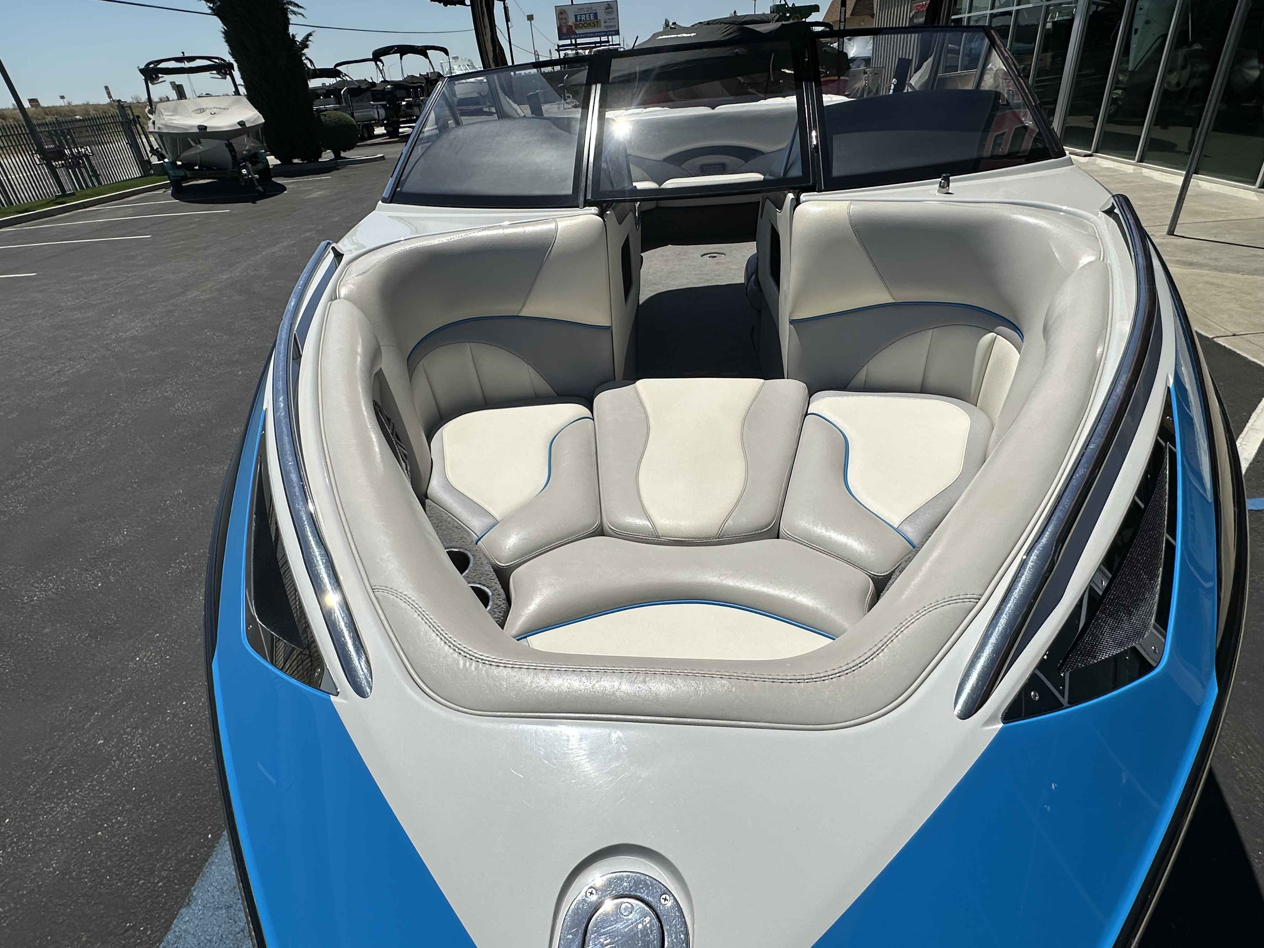 2008 Malibu 23 LSV-8