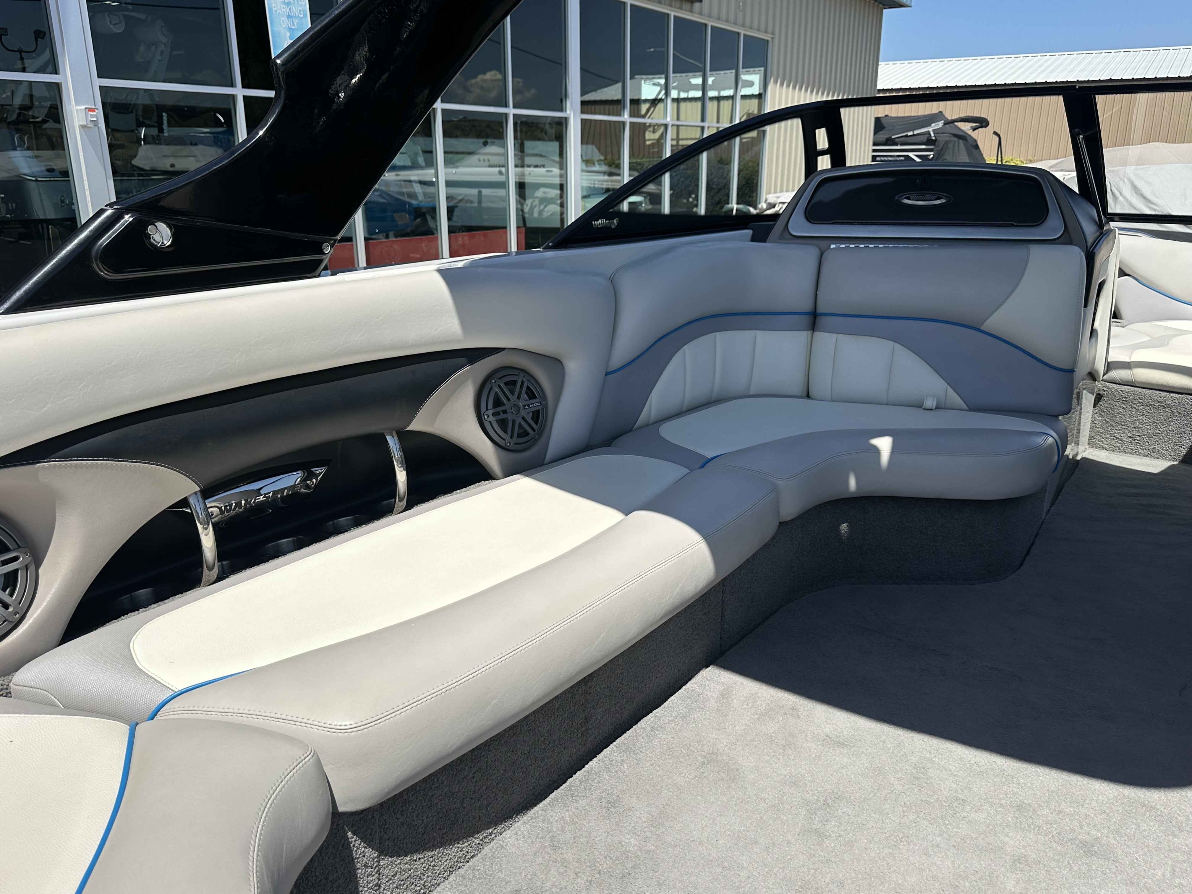 2008 Malibu 23 LSV-13