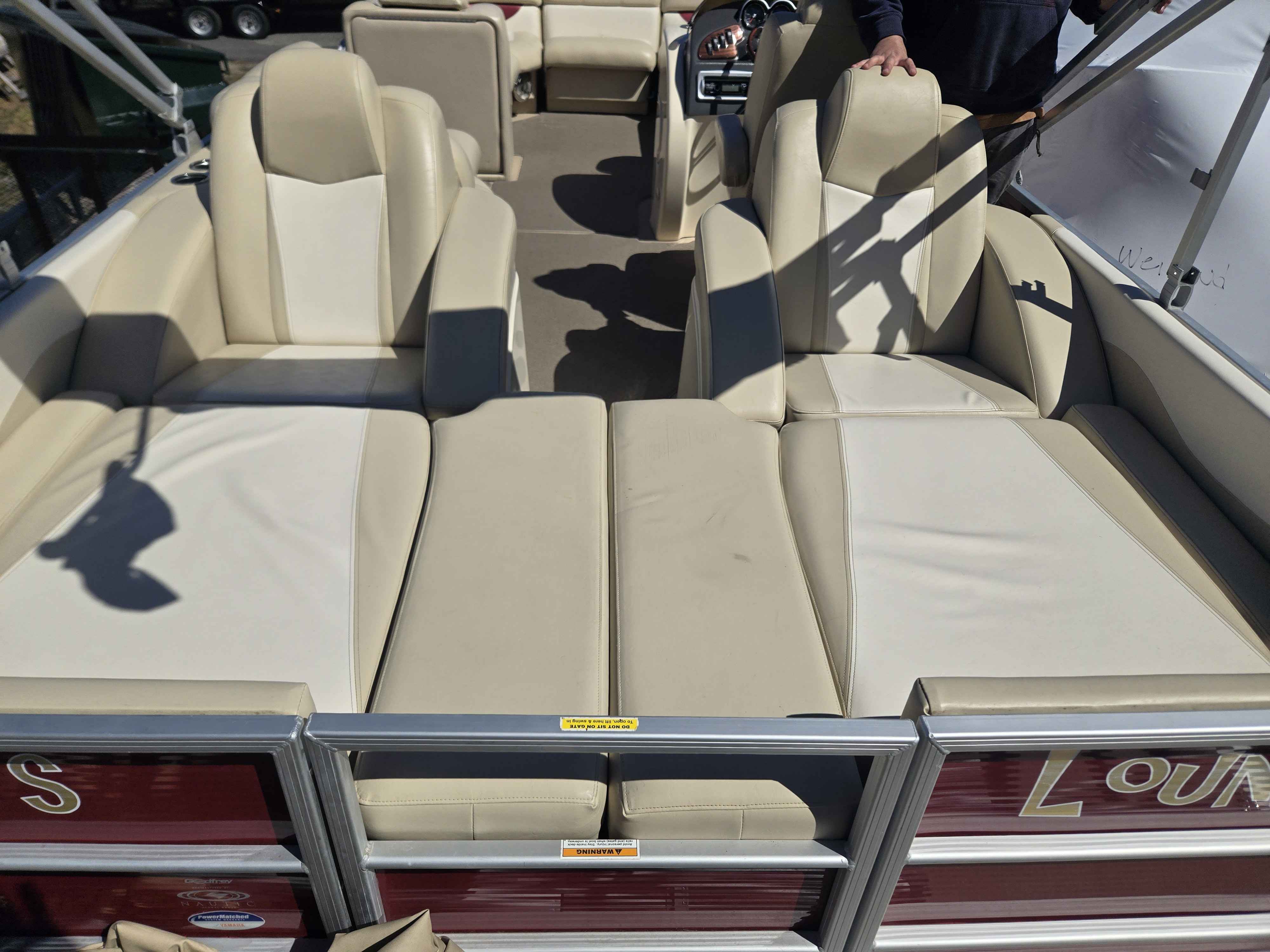 2012 Godfrey Aqua Patio 240 SL-17