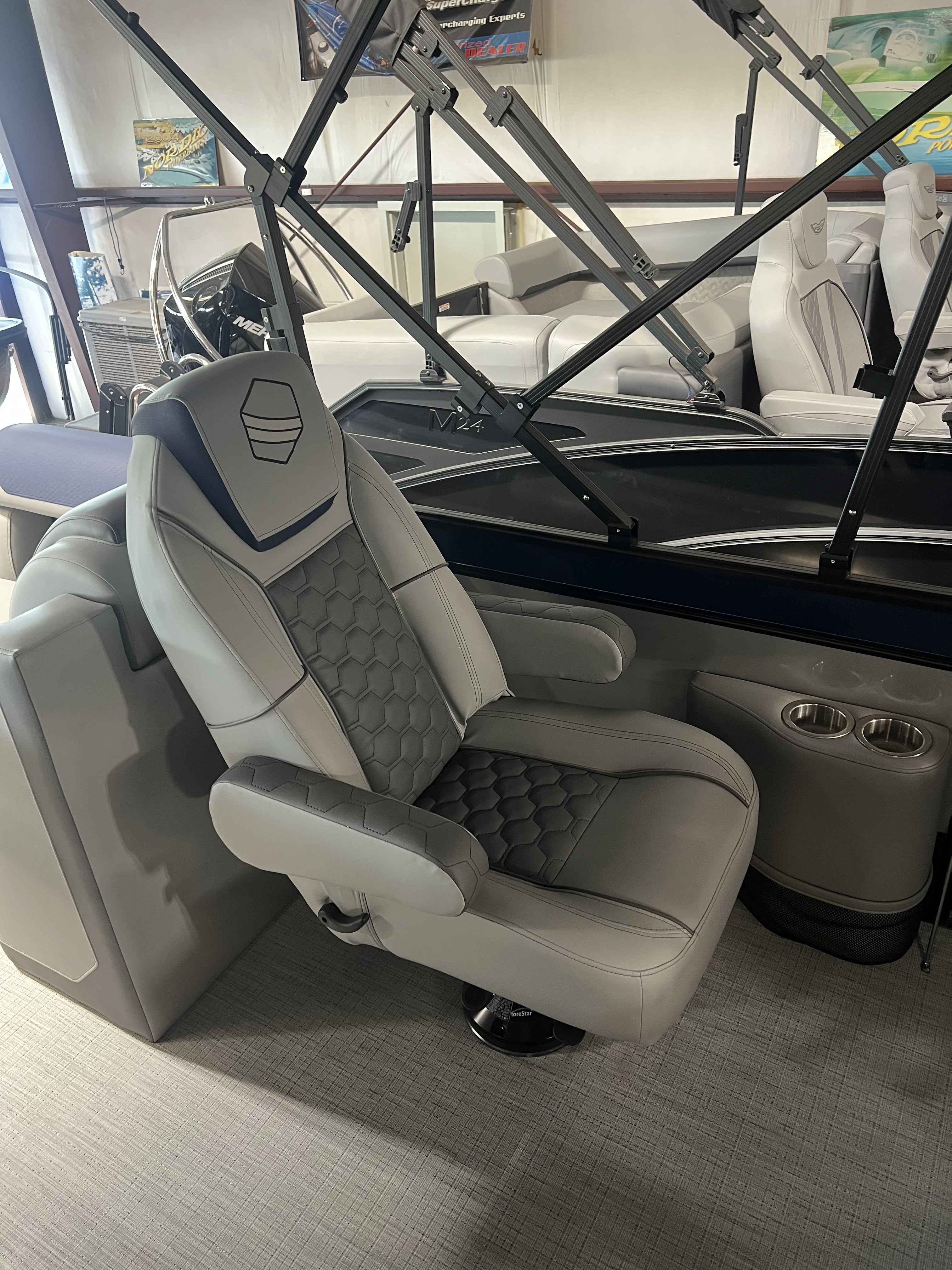 2026 South Bay 525RS-7