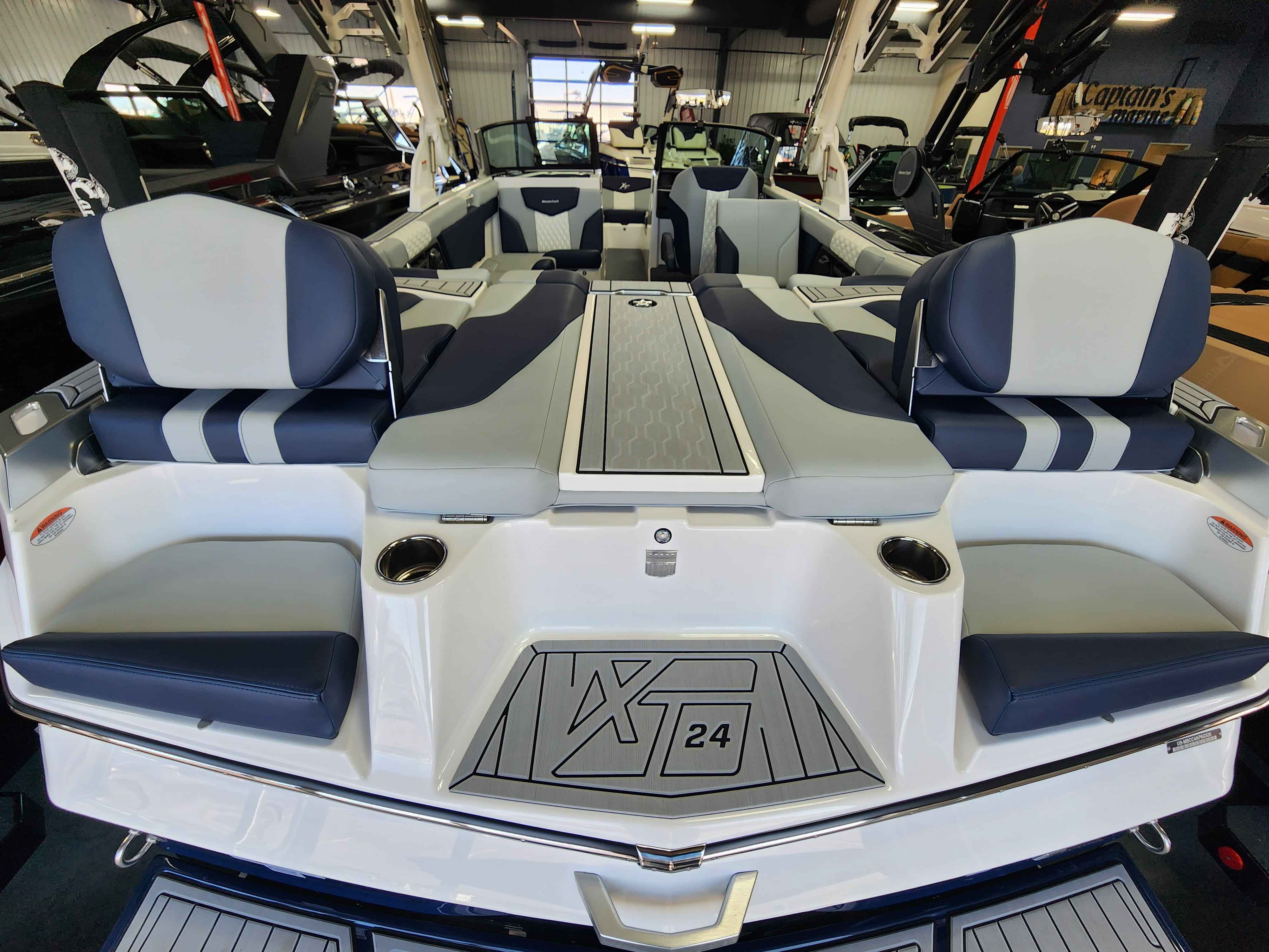 dummy-boat-img