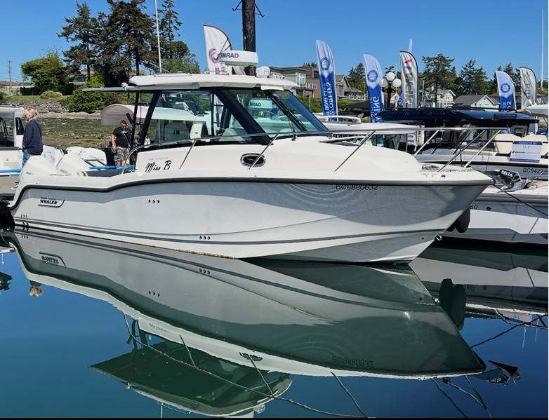 2023 Boston Whaler 285 Conquest