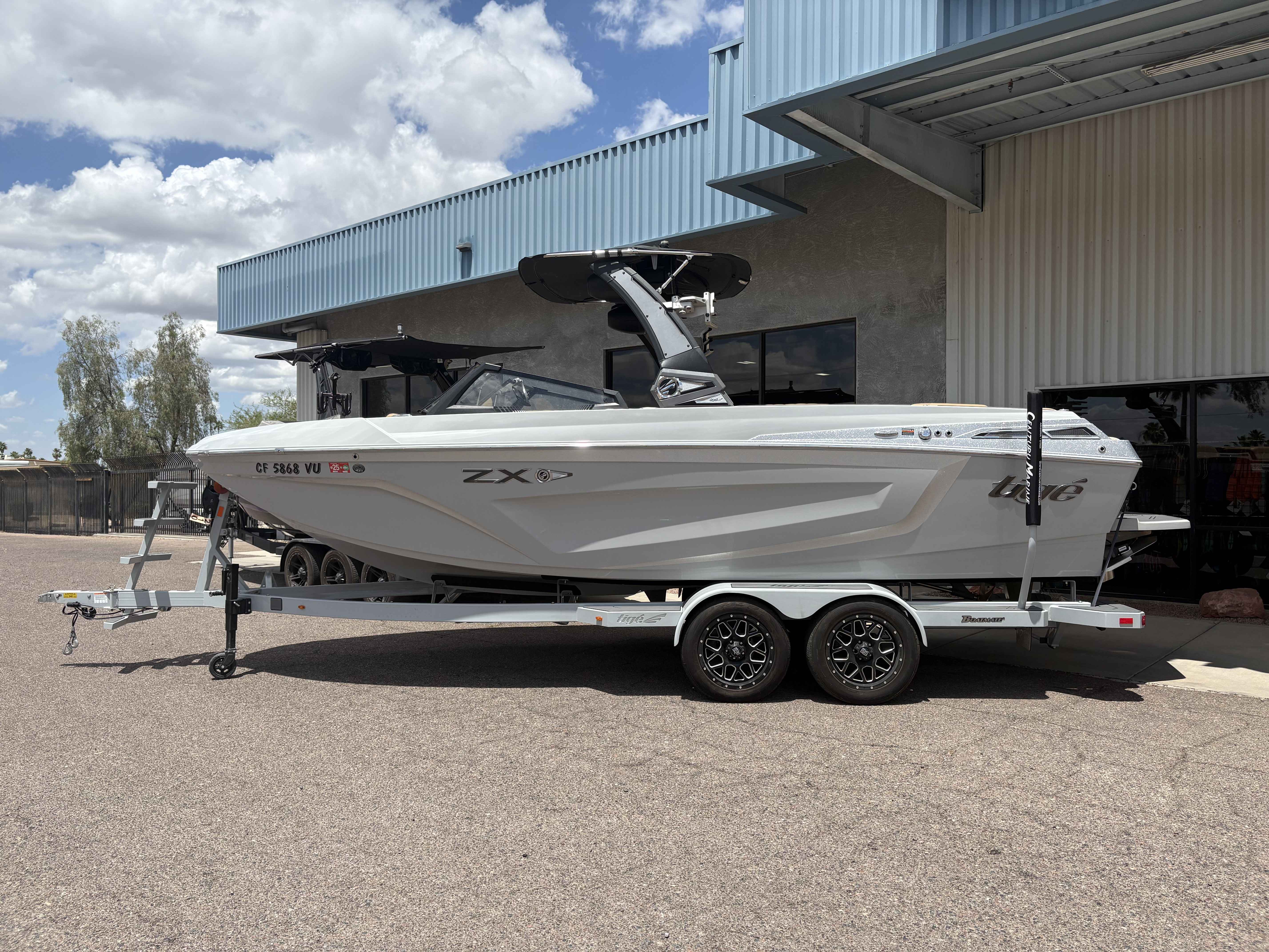 dummy-boat-img