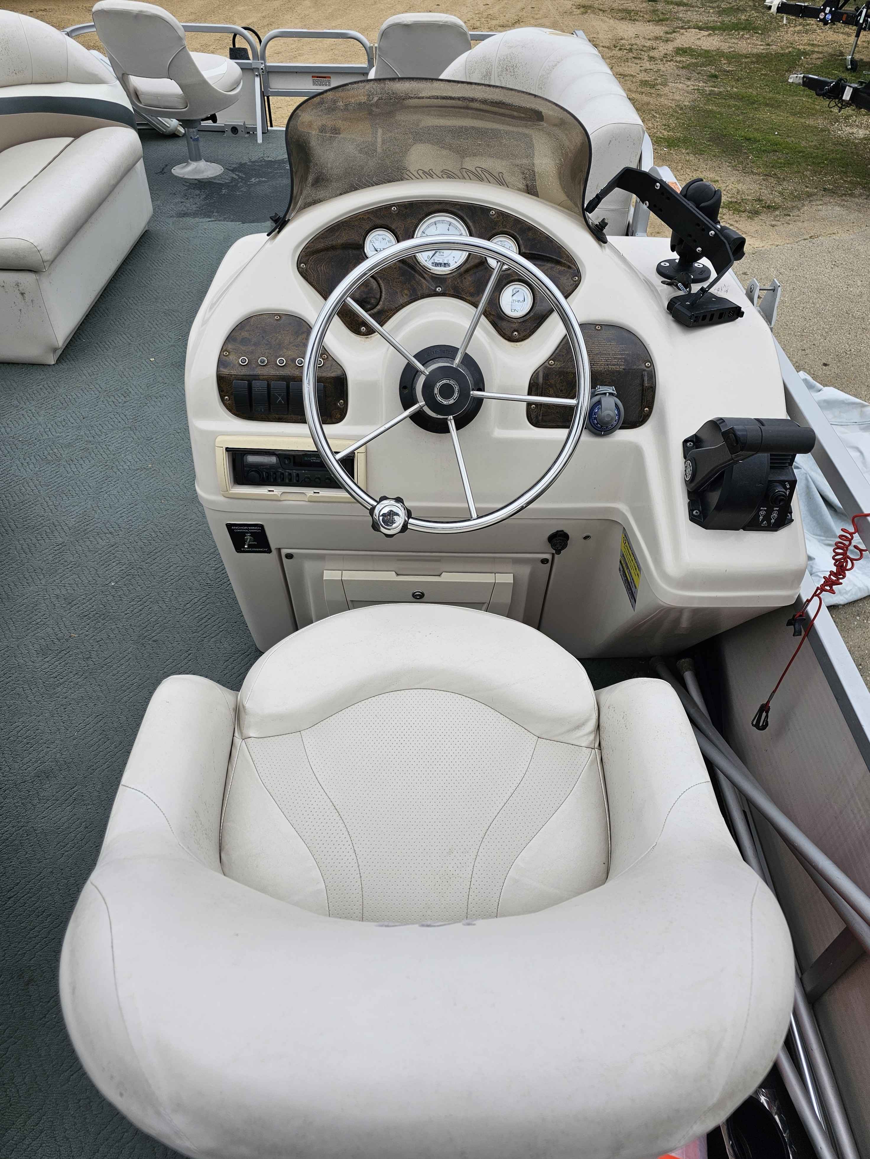 boat-carouselImage-image