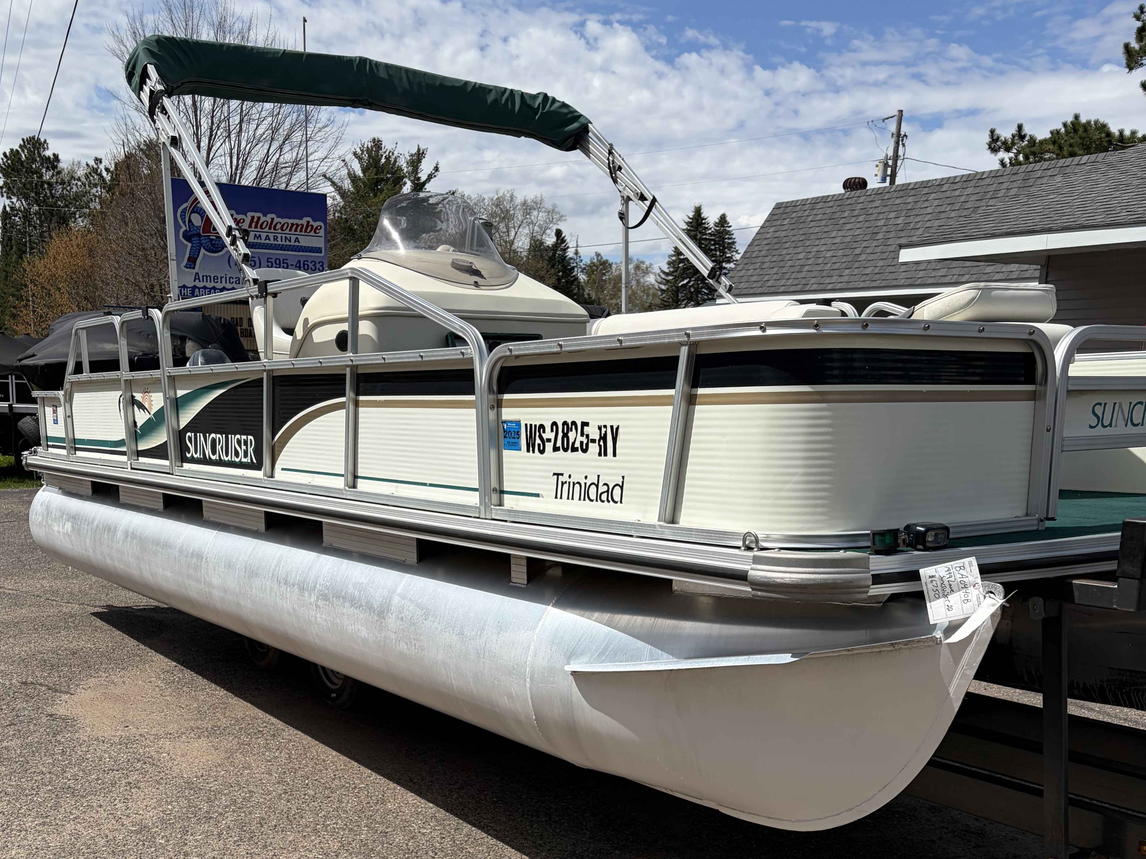 boat-carouselImage-image