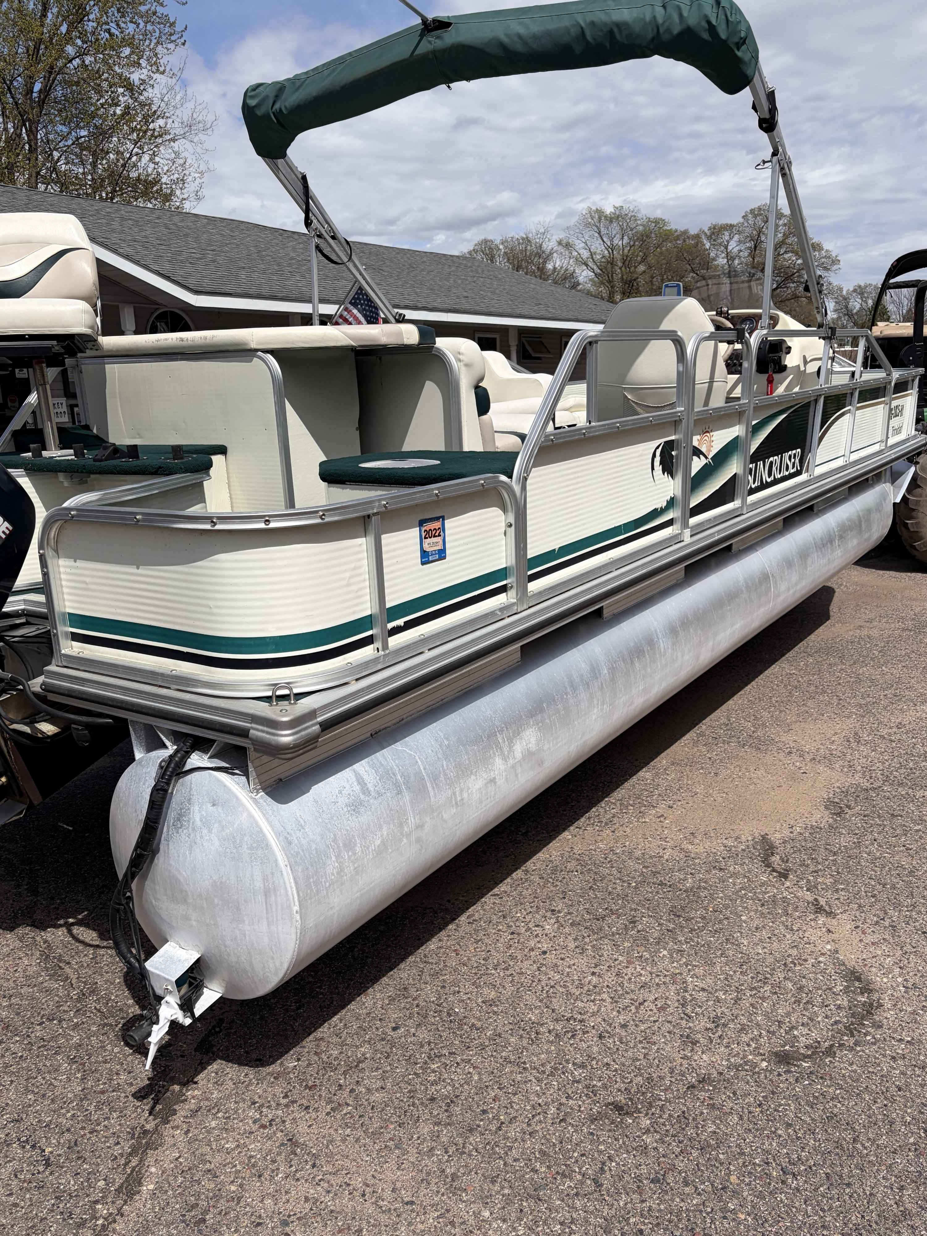 boat-carouselImage-image