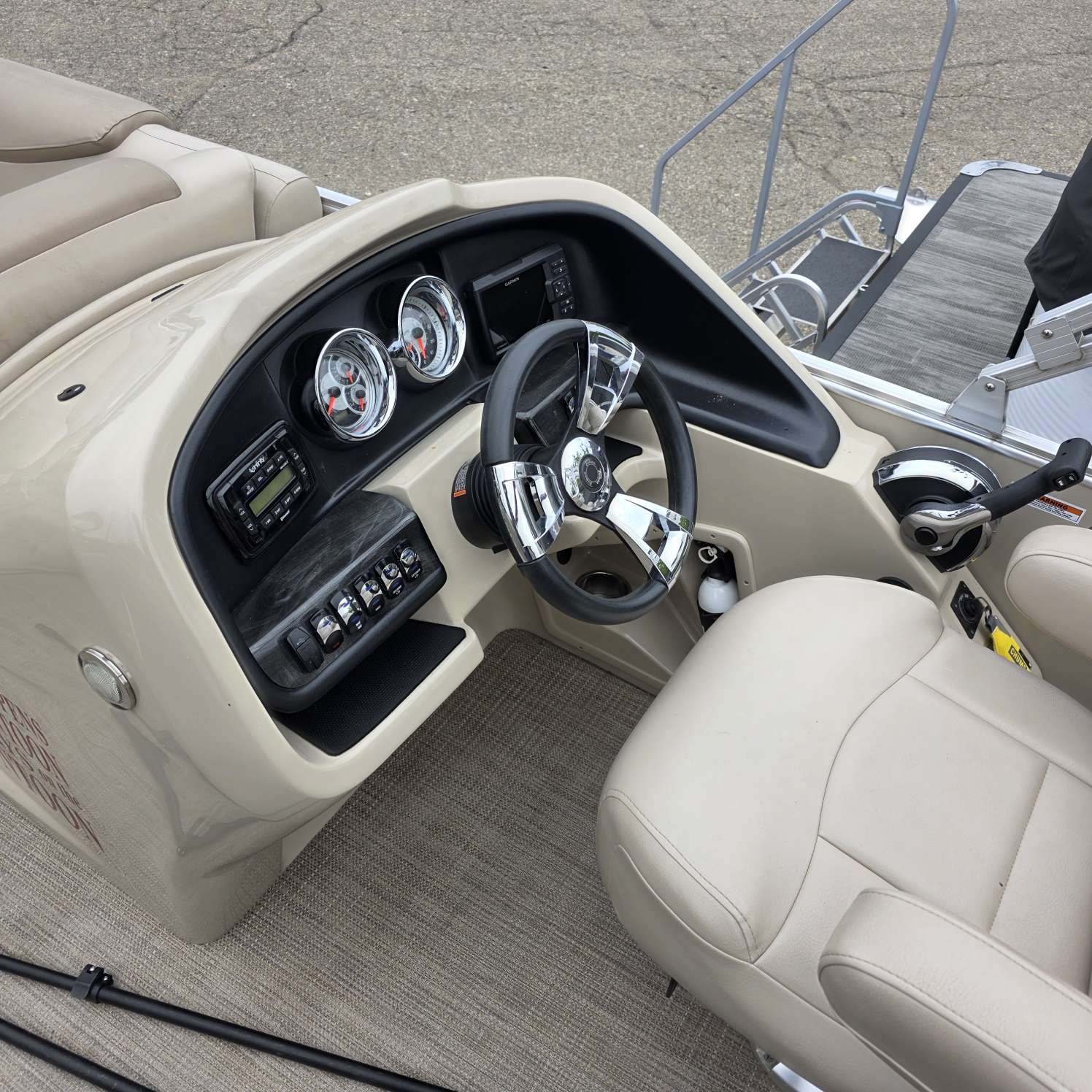dummy-boat-img