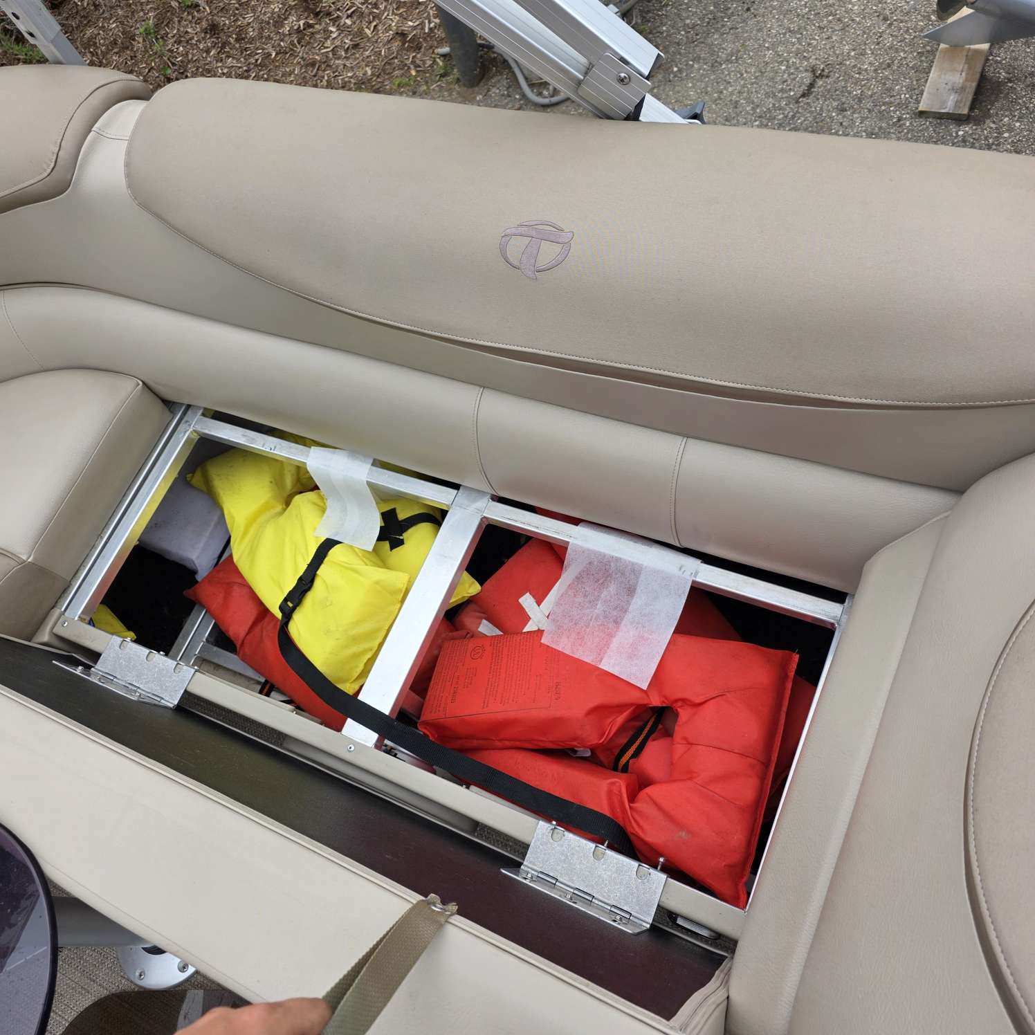 dummy-boat-img