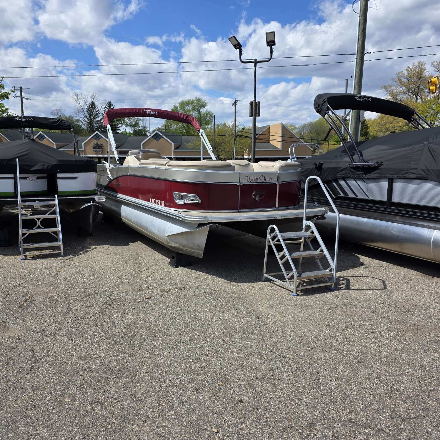 2017 Tahoe Pontoons Cascade