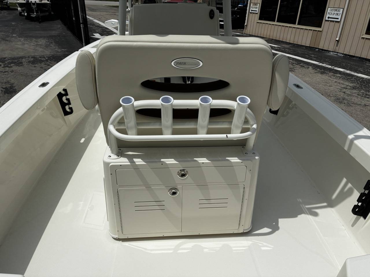 dummy-boat-img