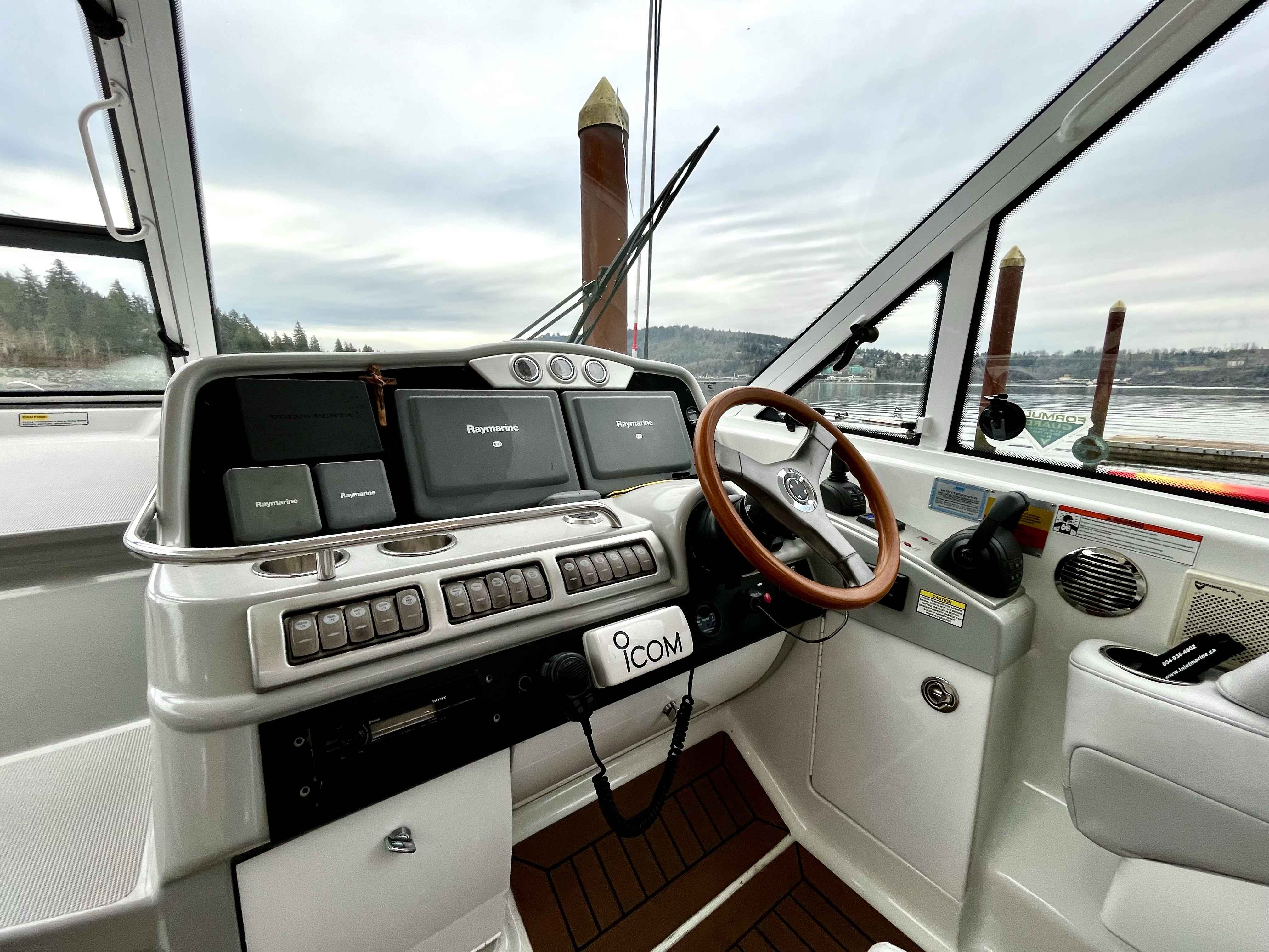 Pre-Owned 2008 Formula 45 Yacht for Sale | Vancouver, BC | M&P Yacht Centre | 65dd3a441a2242300b02e968